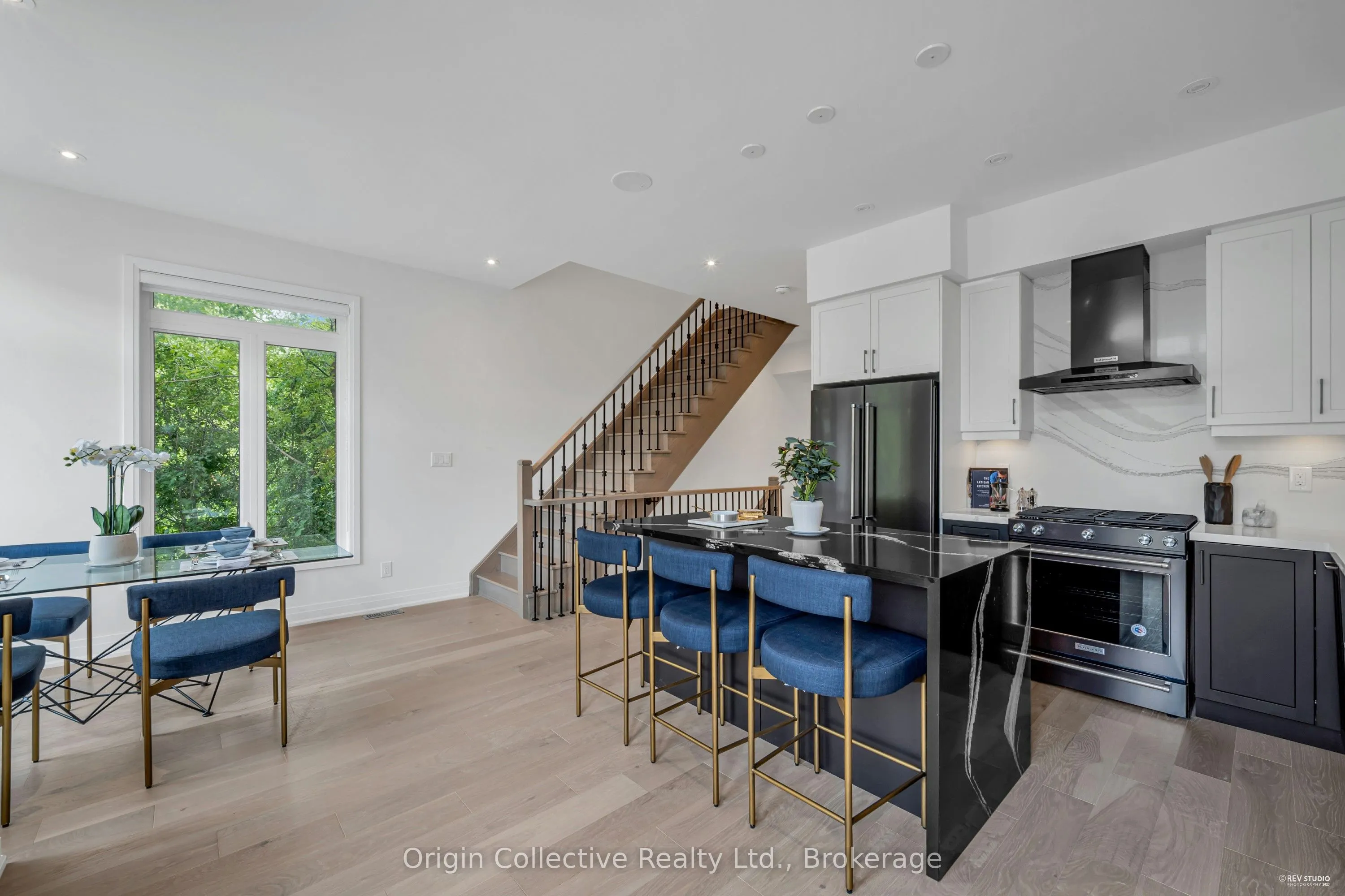 6 Howick Lane