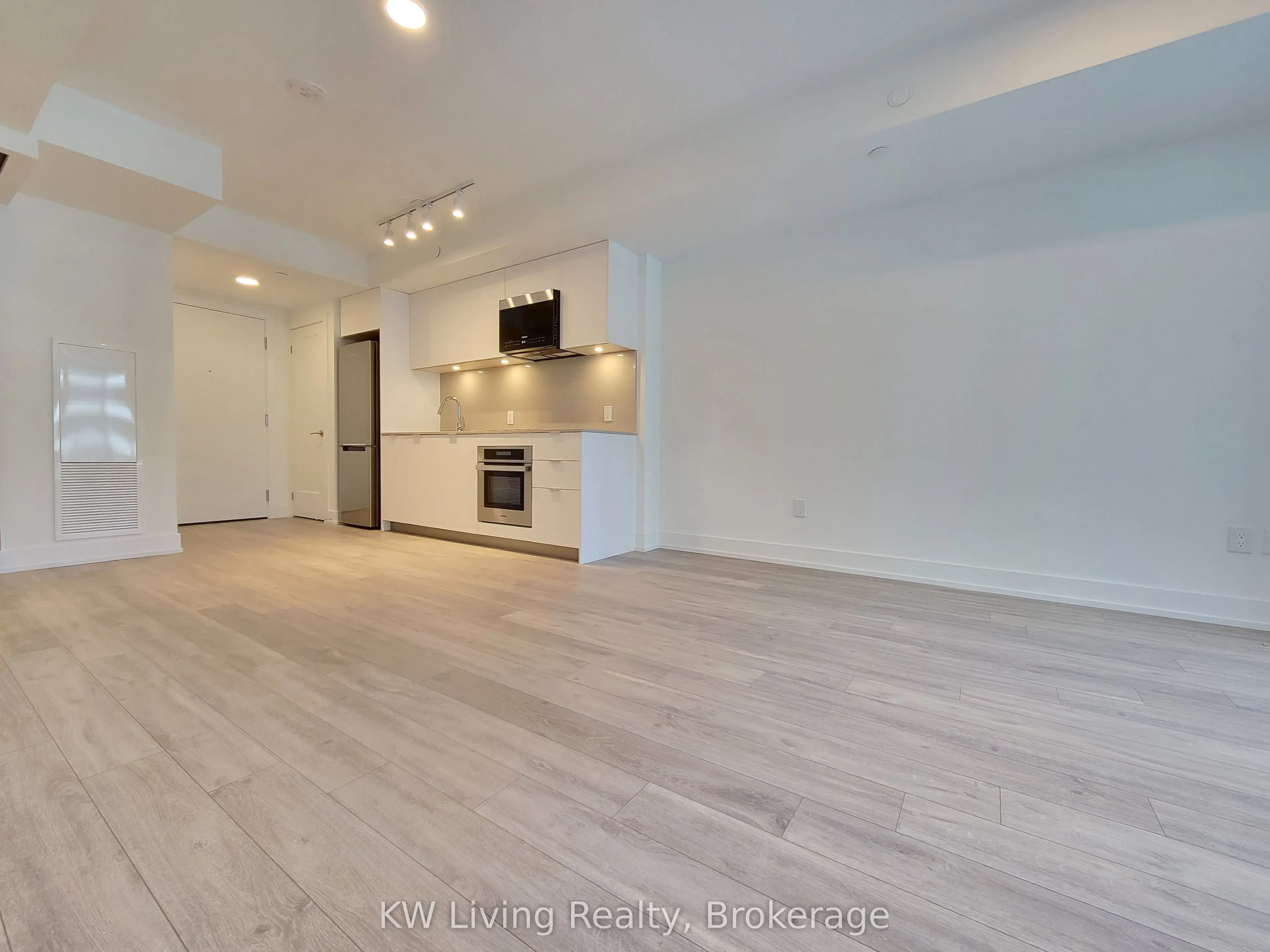 8 Cedarland Drive, #803