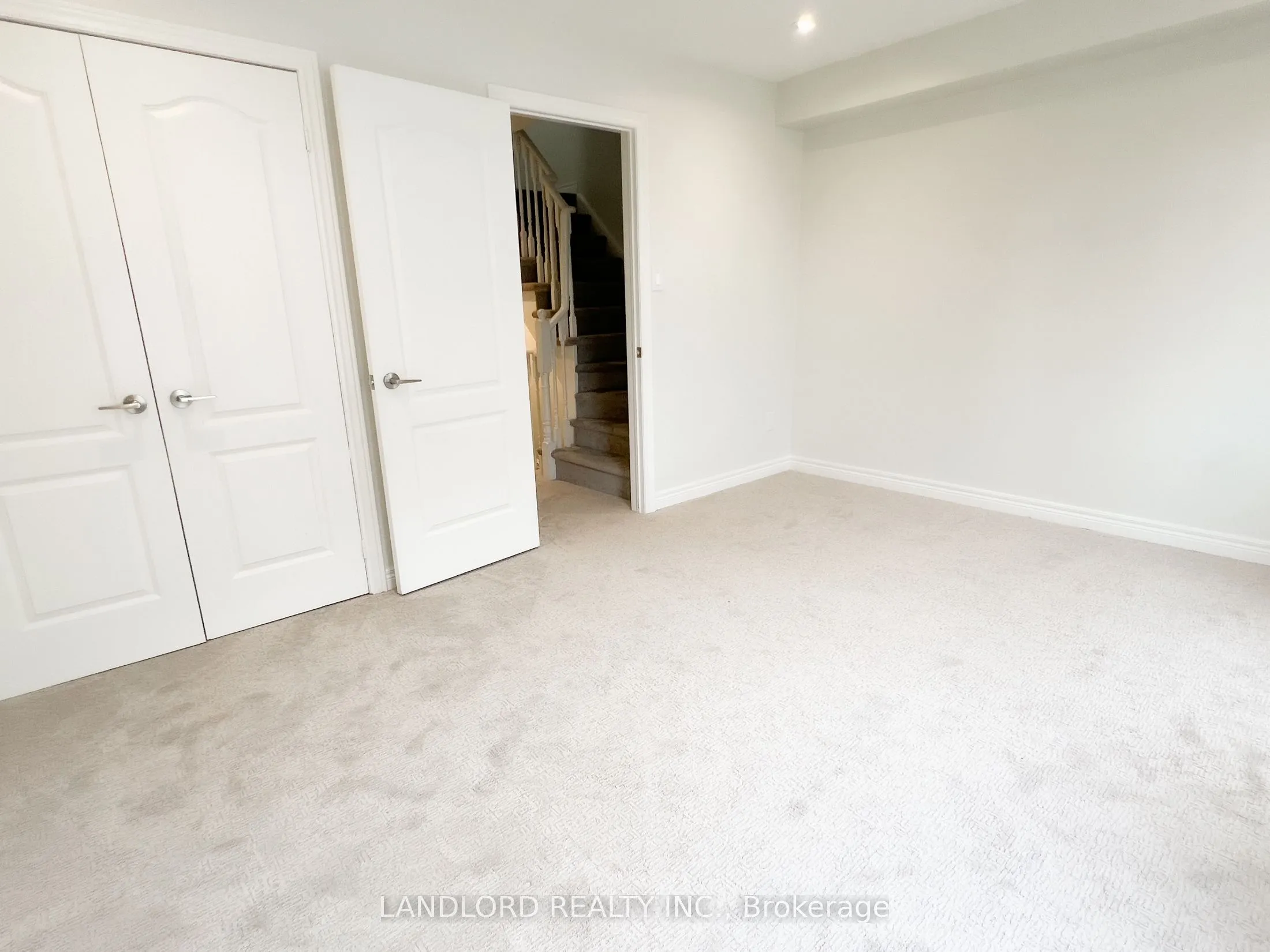 33 Benson Avenue, #00