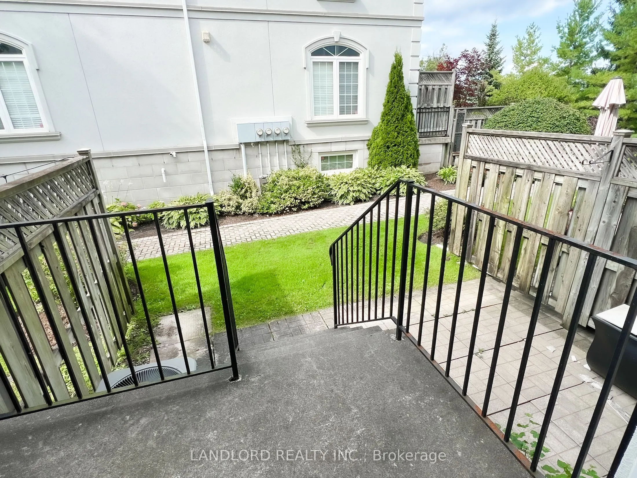 33 Benson Avenue, #00