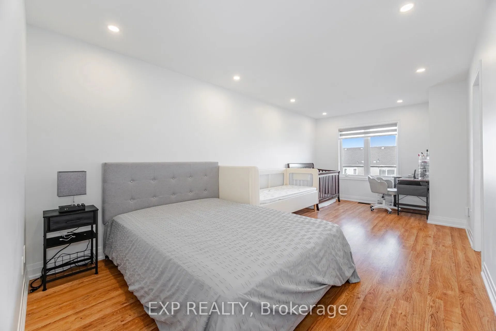 32 Arco Circle