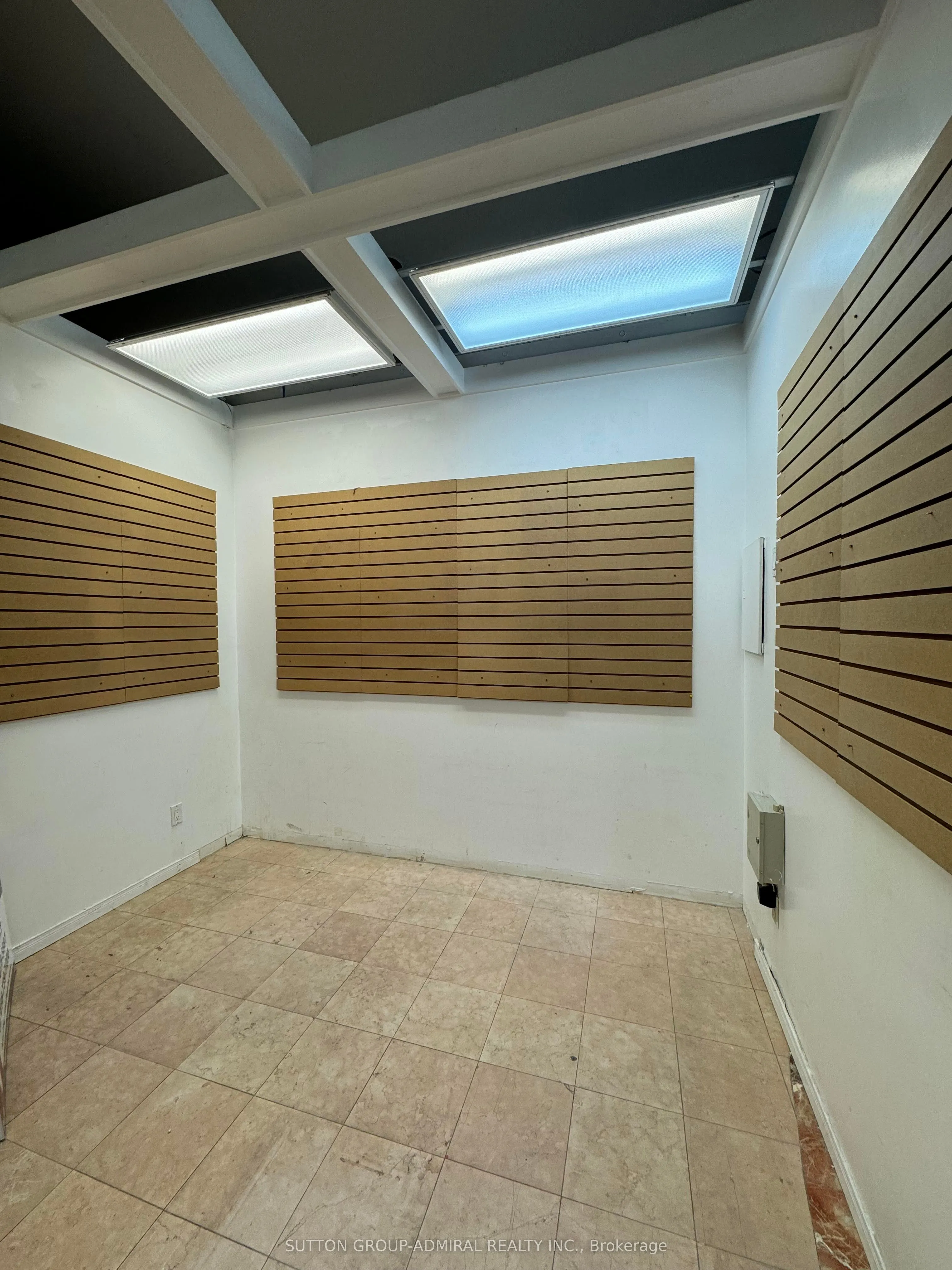670 Highway 7 E, #55