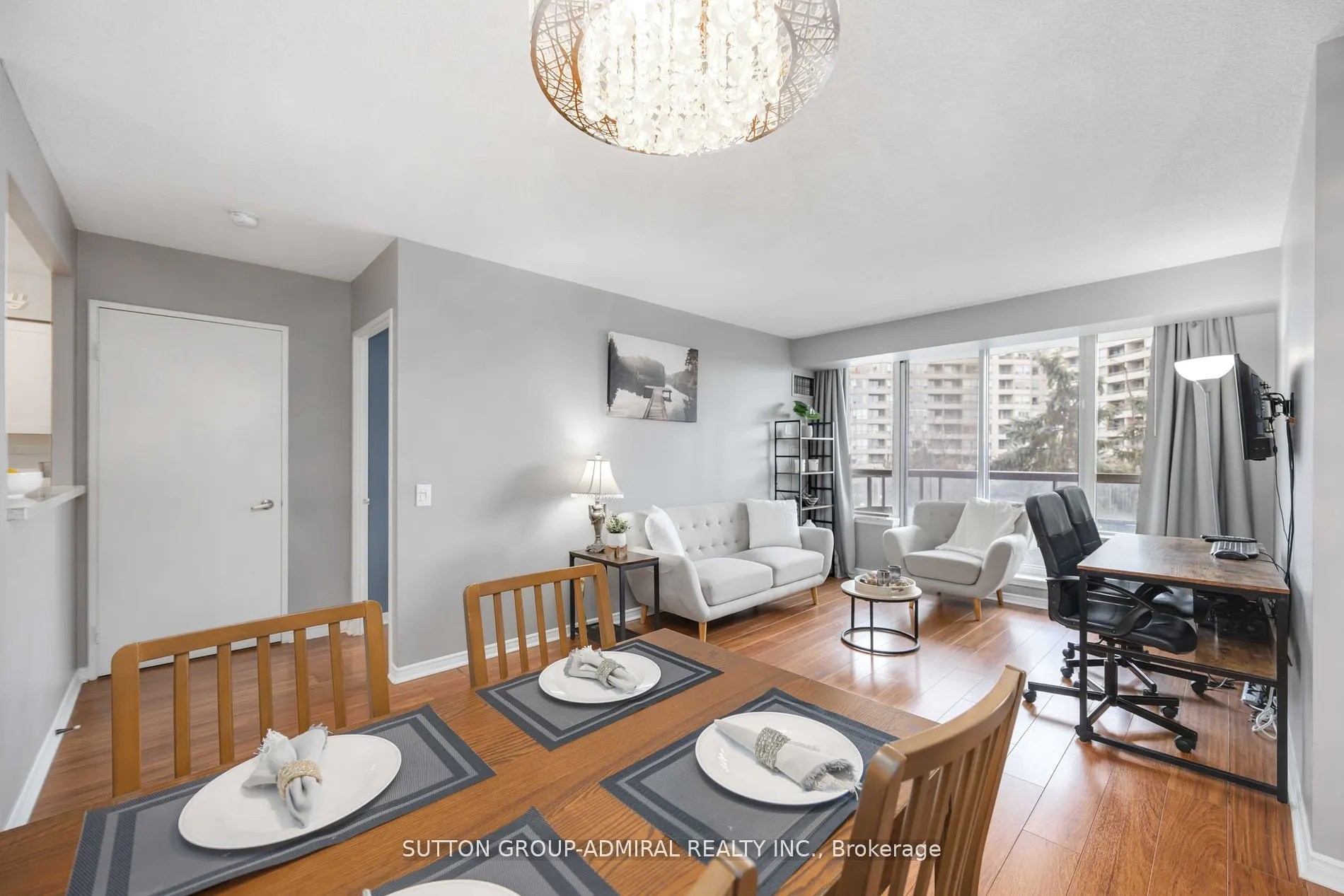 81 Townsgate Drive, #412
