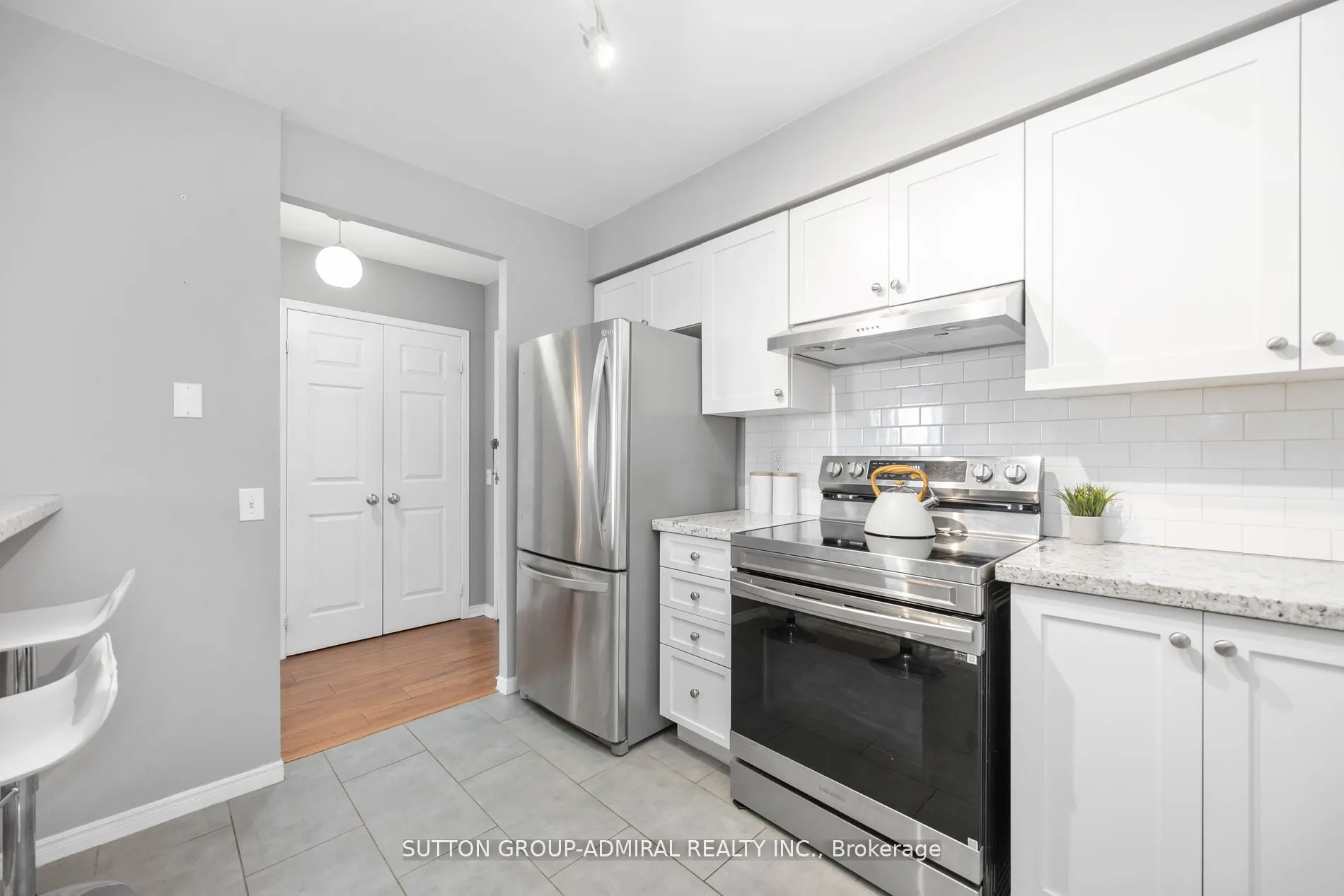81 Townsgate Drive, #412