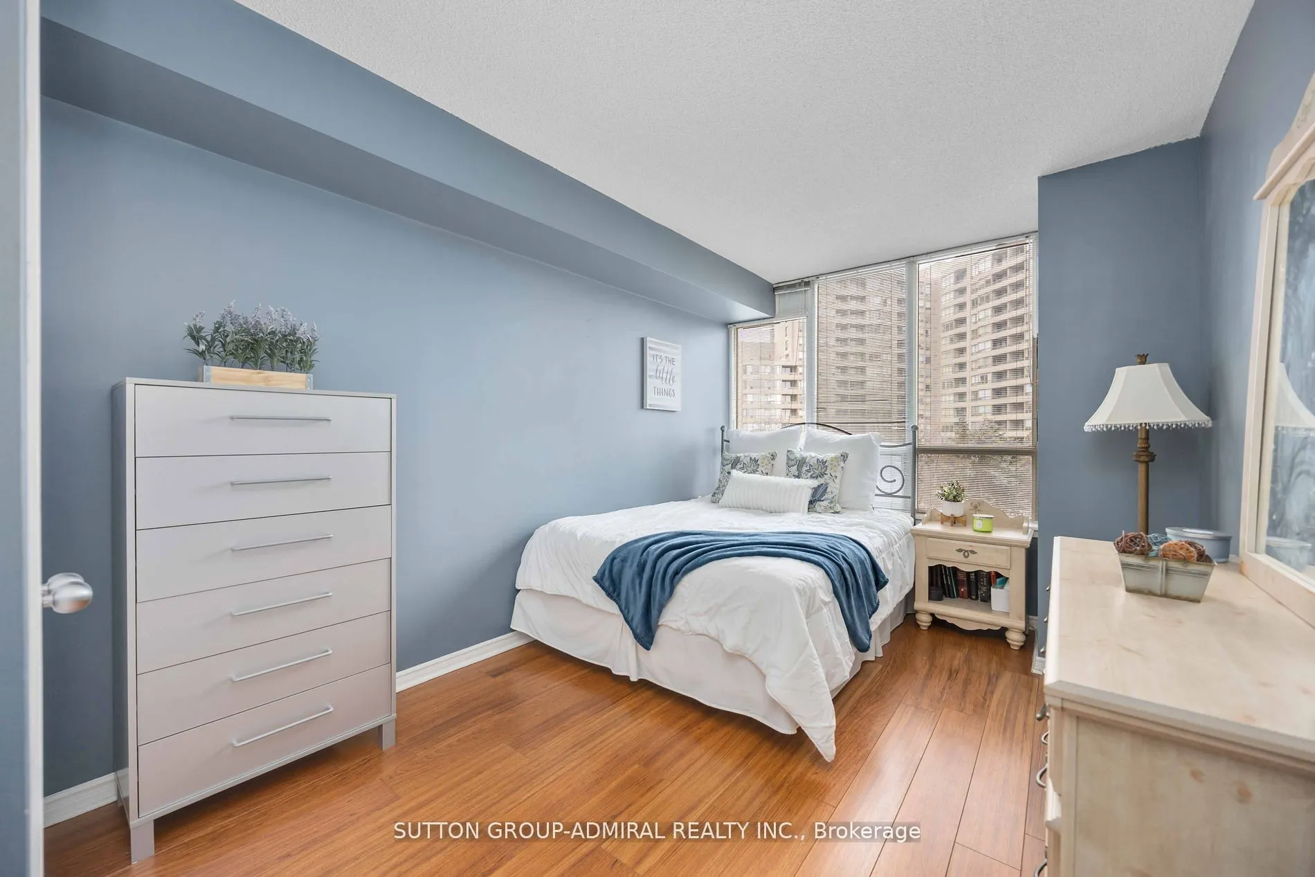 81 Townsgate Drive, #412