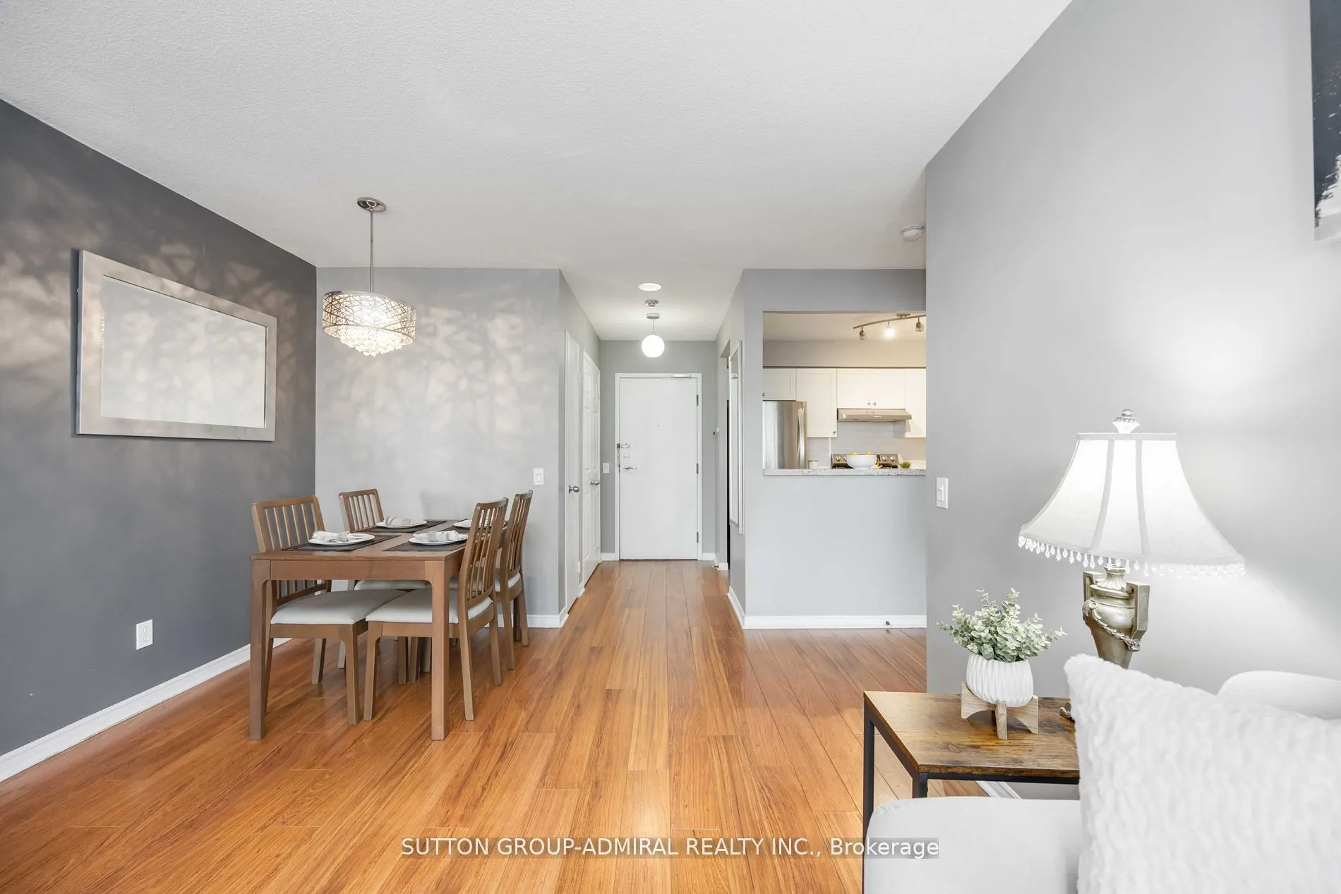 81 Townsgate Drive, #412
