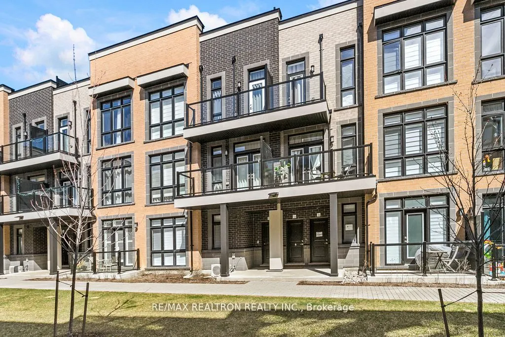 8 Sayers Lane, #12