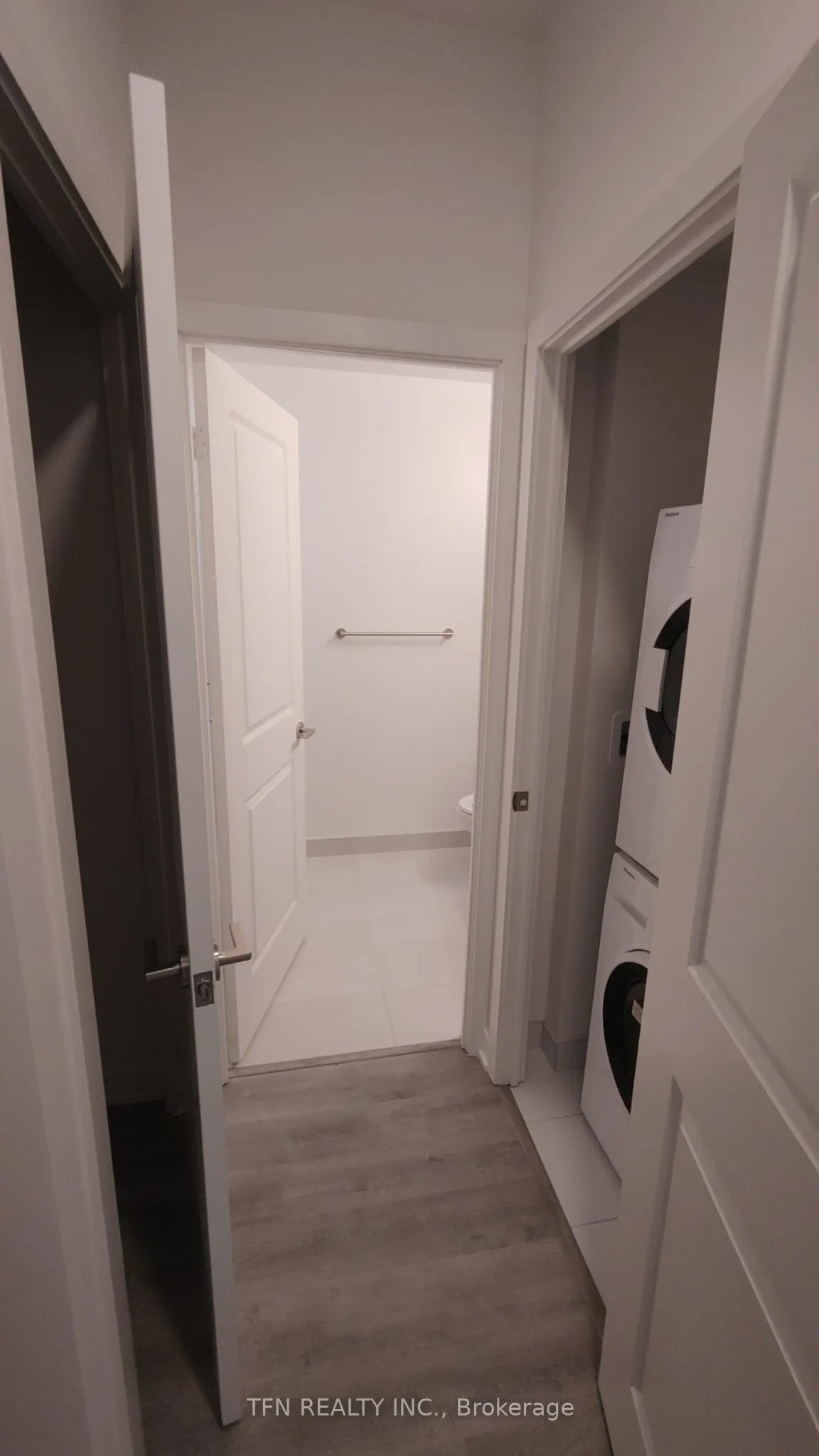 30 Upper Mall Way, #308