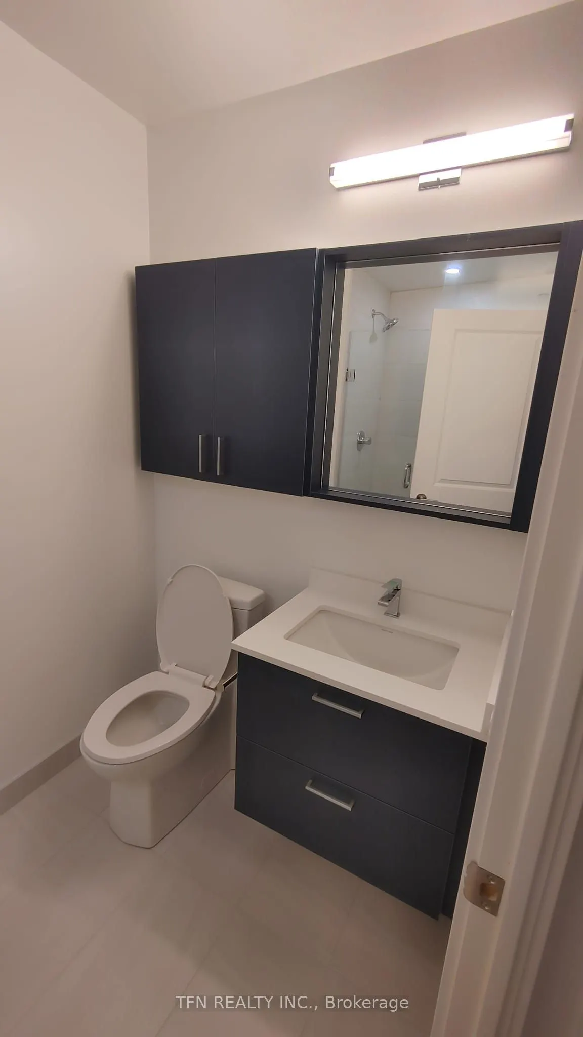 30 Upper Mall Way, #308