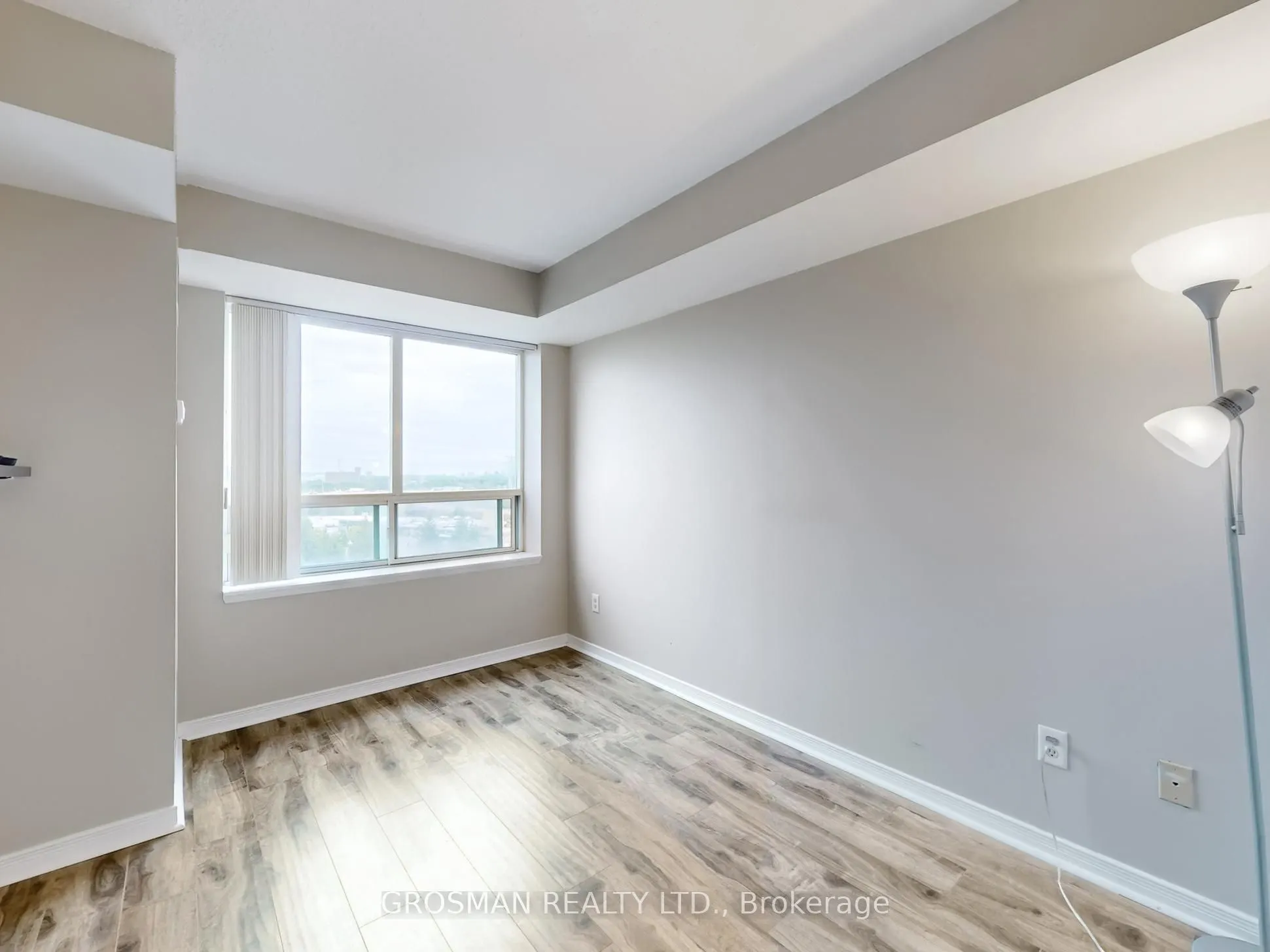 39 Oneida Crescent, #721