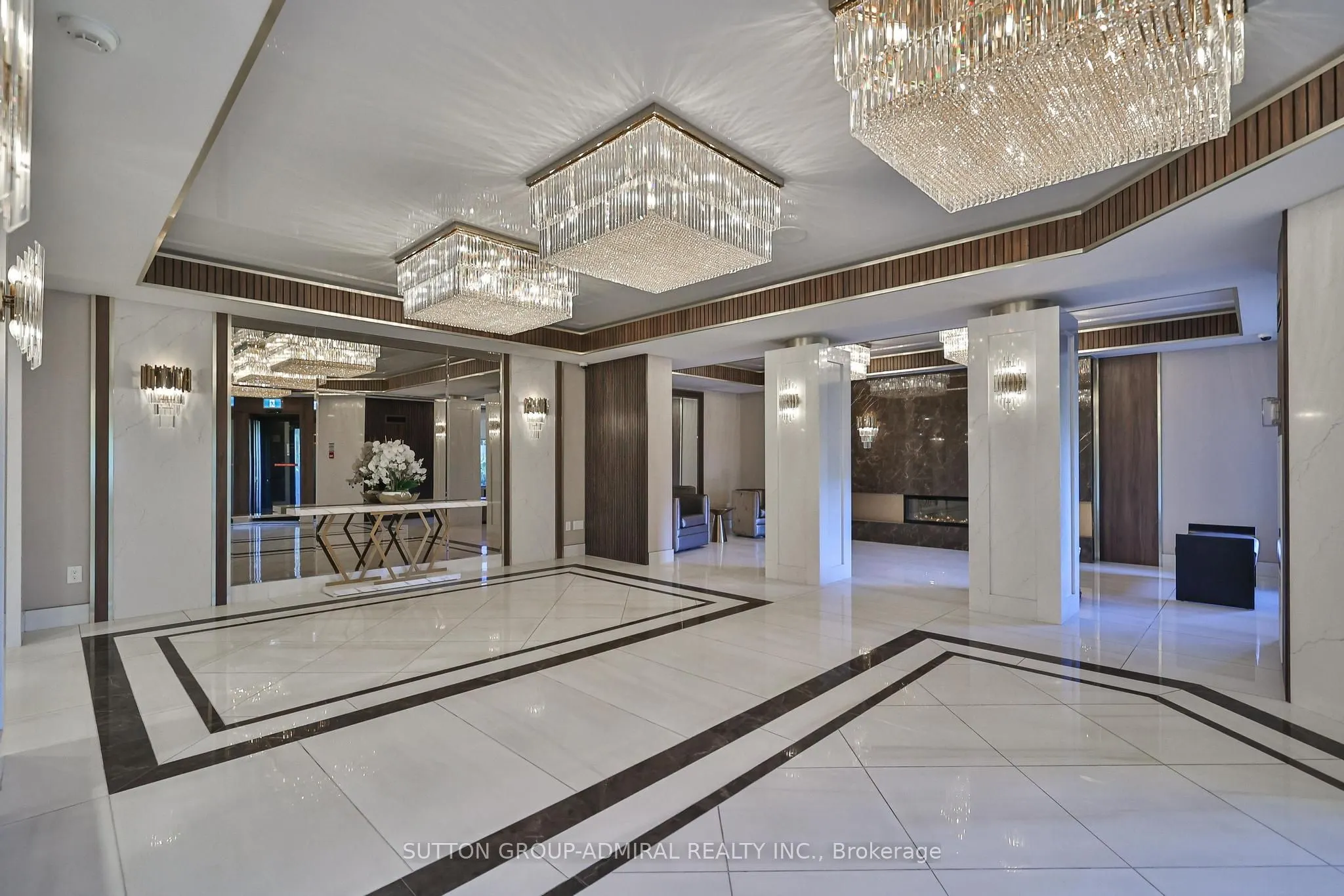 7420 Bathurst Street, #308