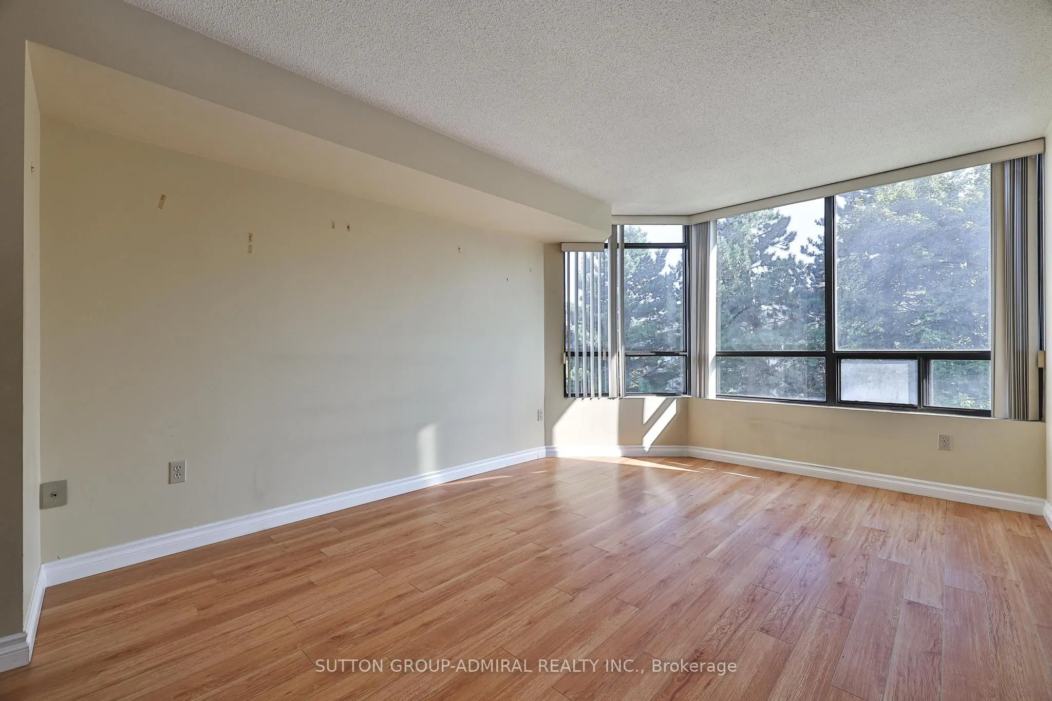 7420 Bathurst Street, #308