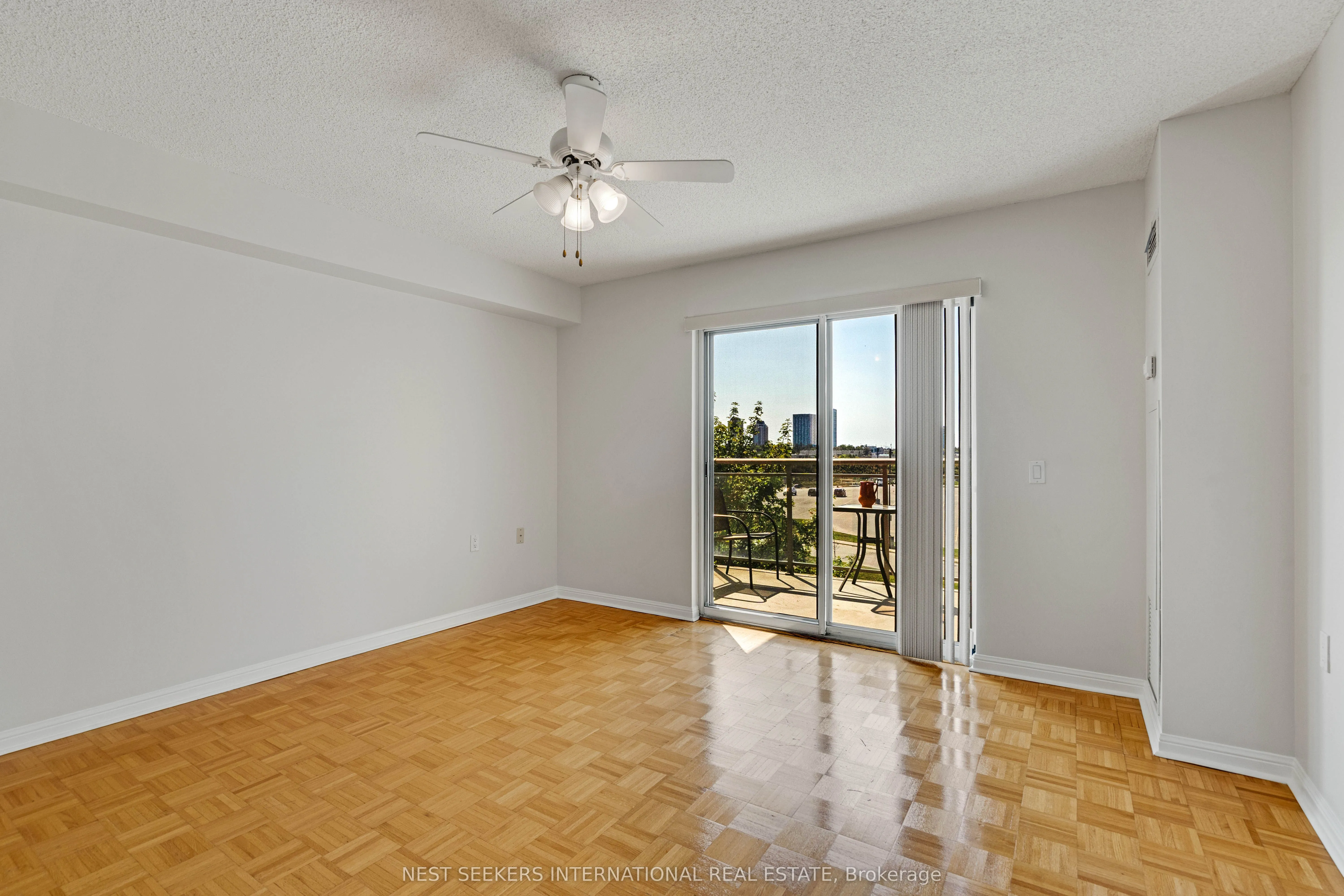 2502 Rutherford Road, #415