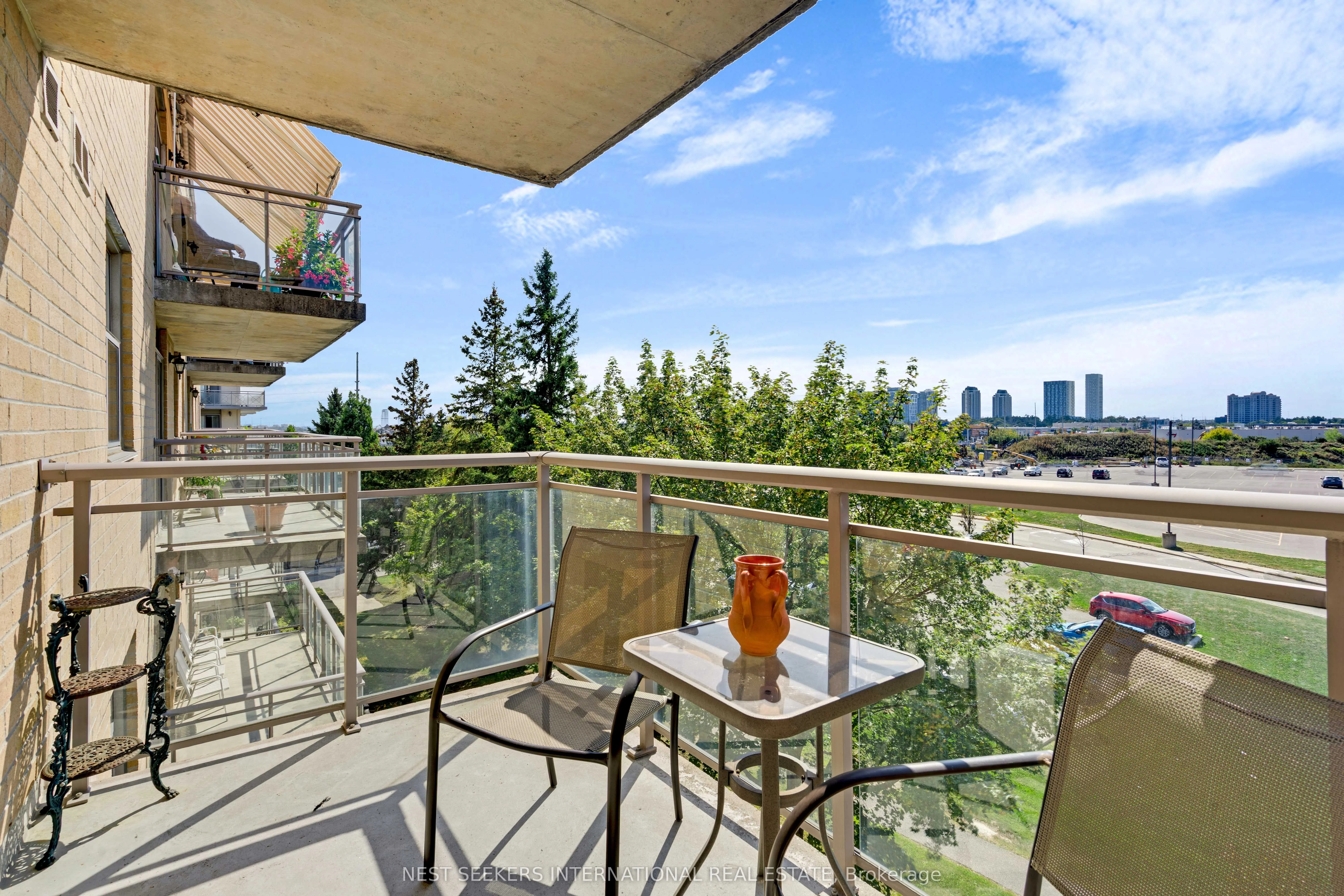 2502 Rutherford Road, #415