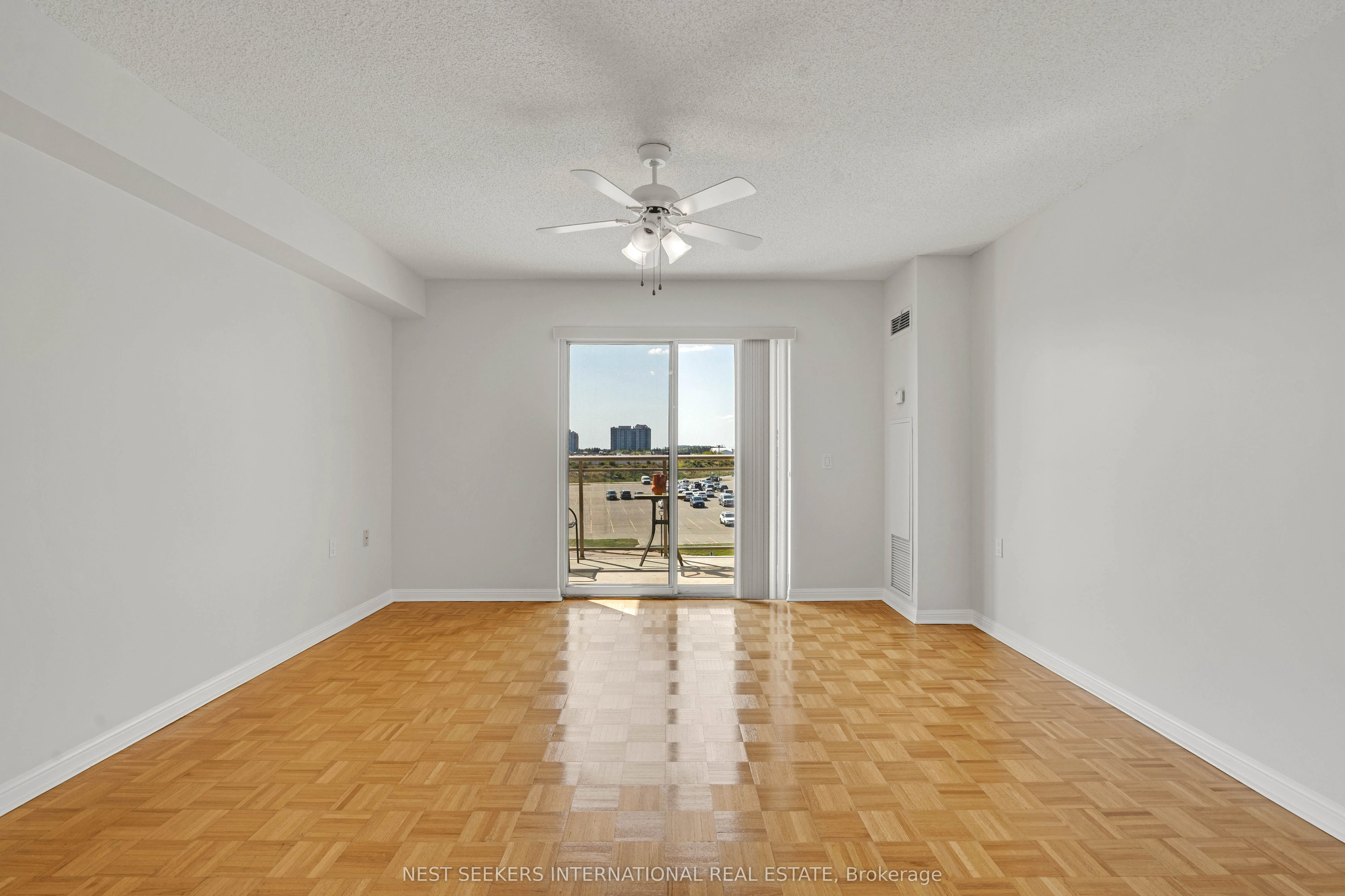 2502 Rutherford Road, #415