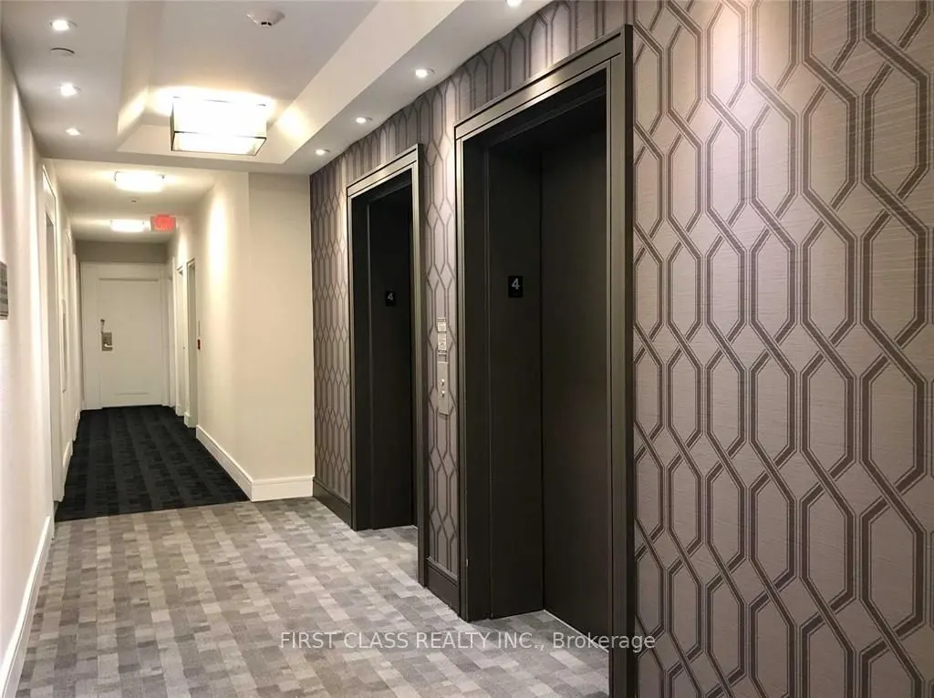 9199 Yonge Street, #411