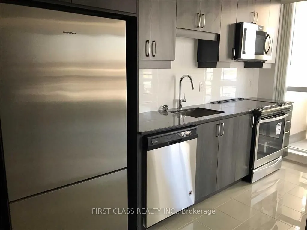 9199 Yonge Street, #411