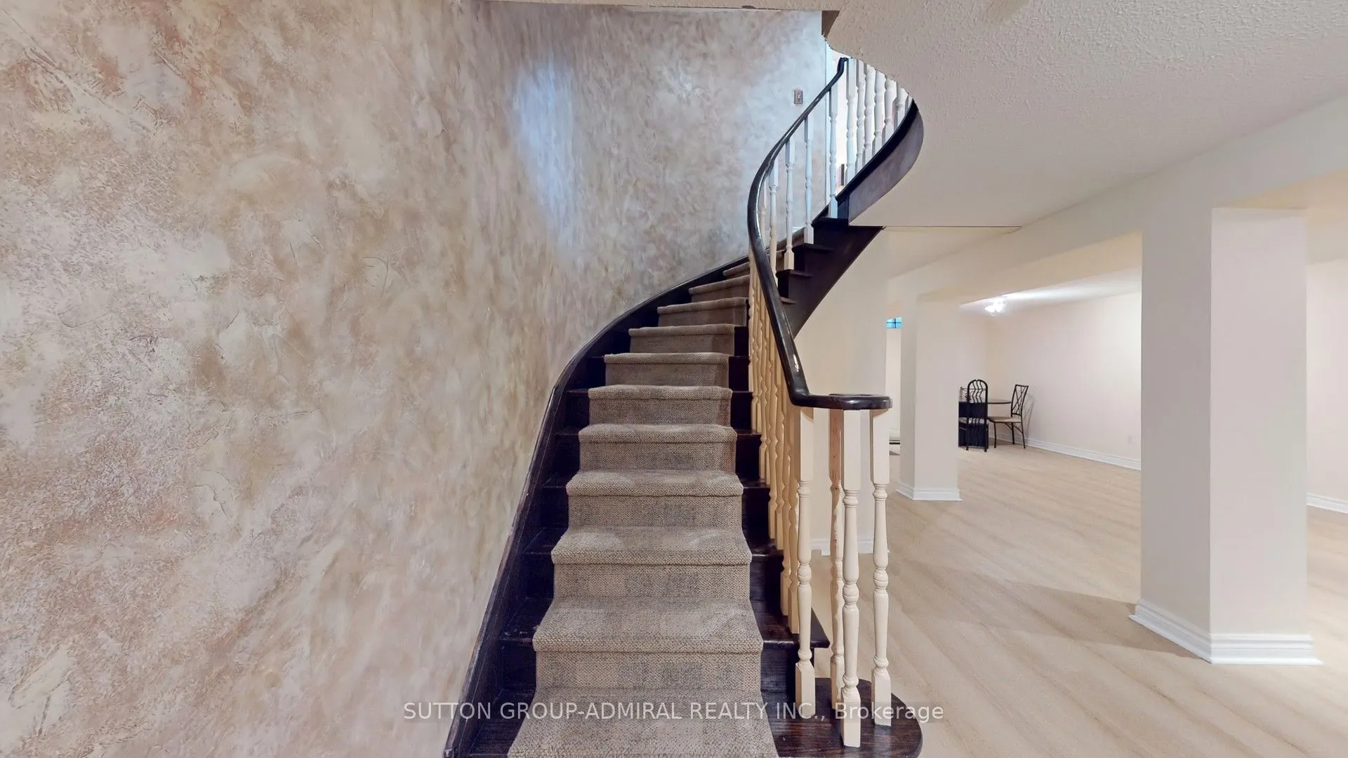 25 Flamingo Road