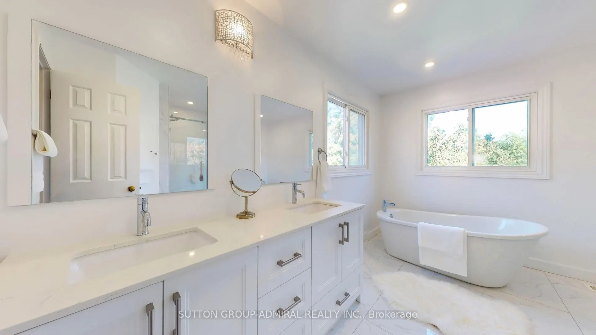 25 Flamingo Road