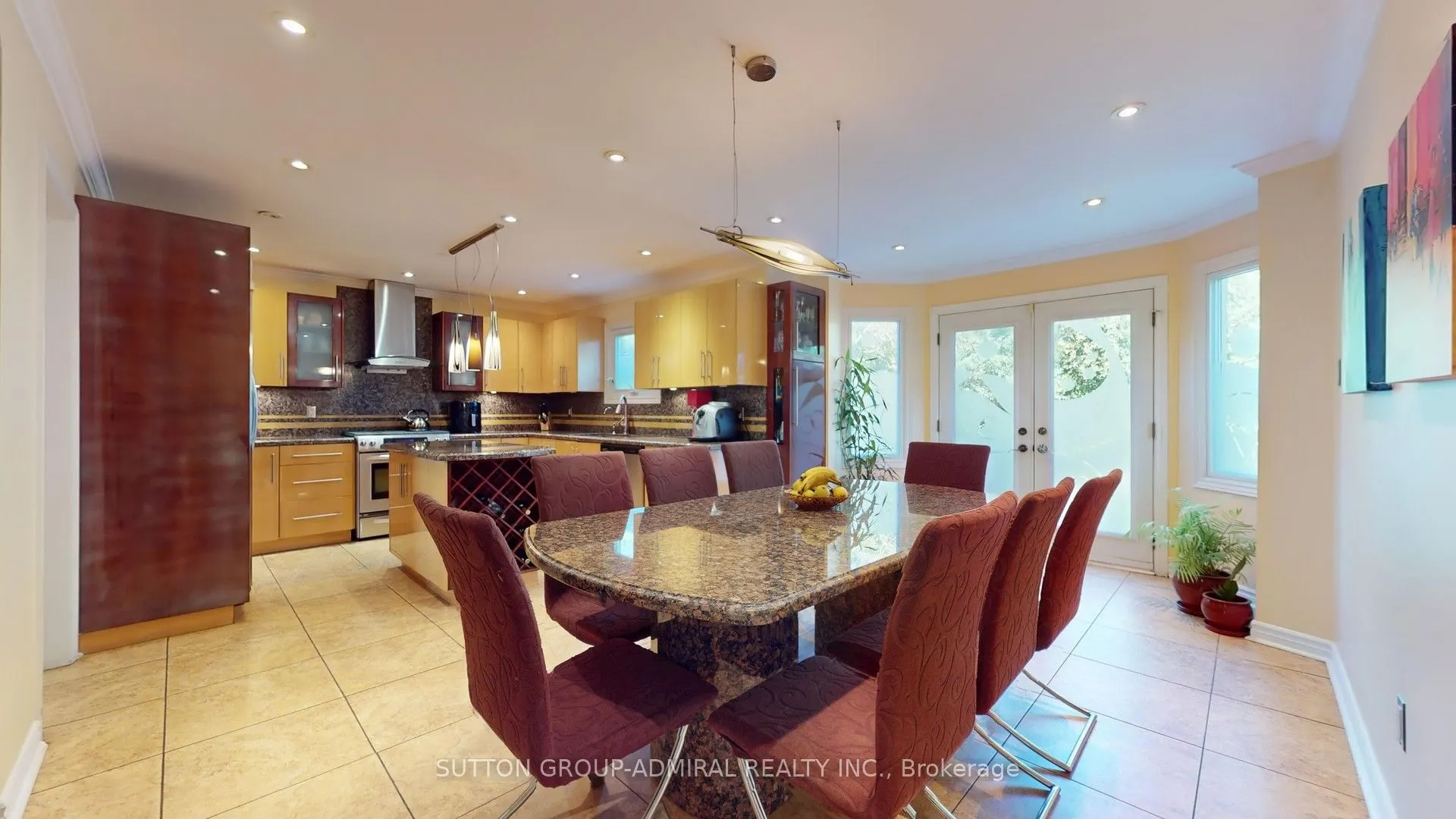 25 Flamingo Road