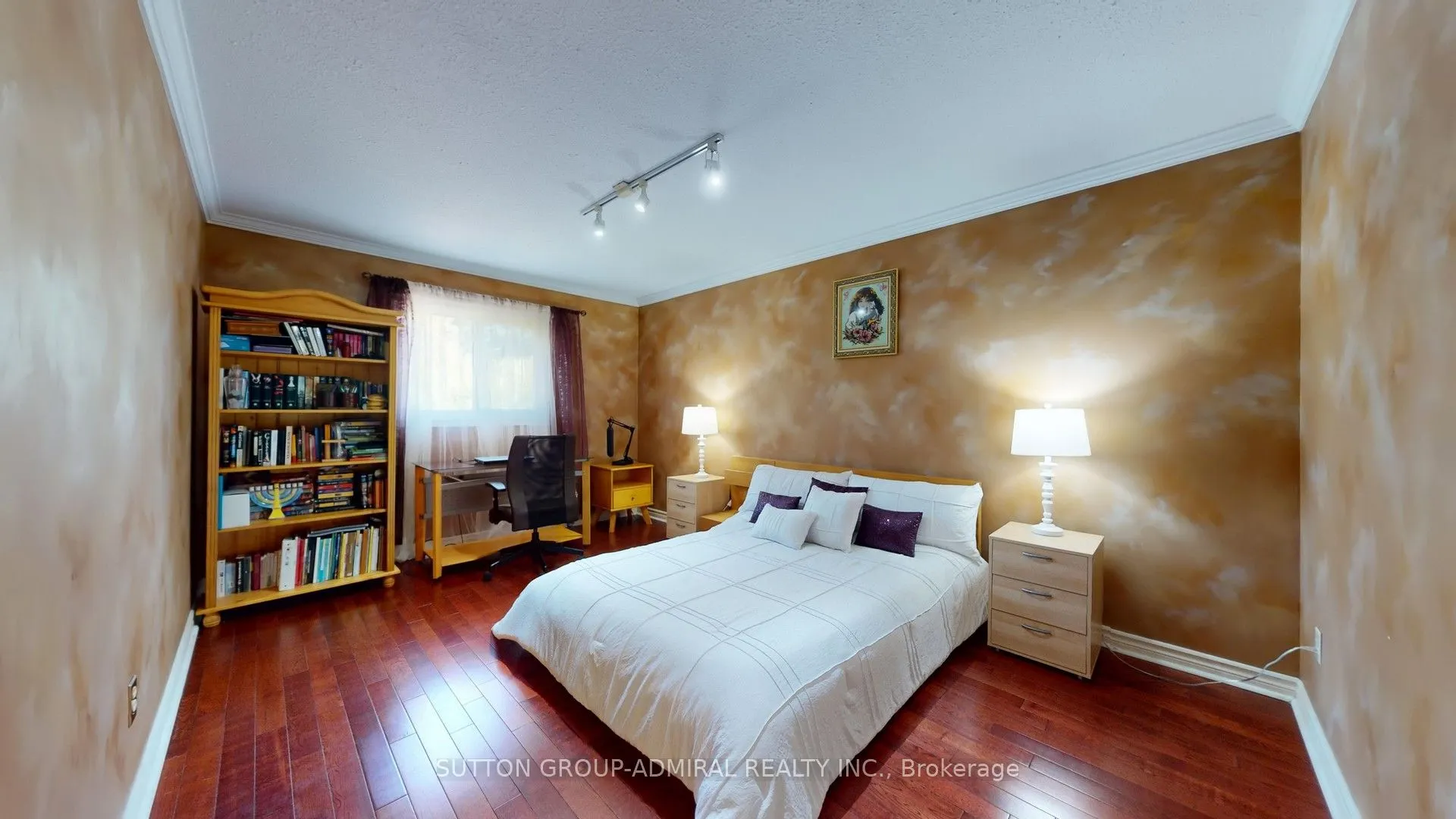 25 Flamingo Road
