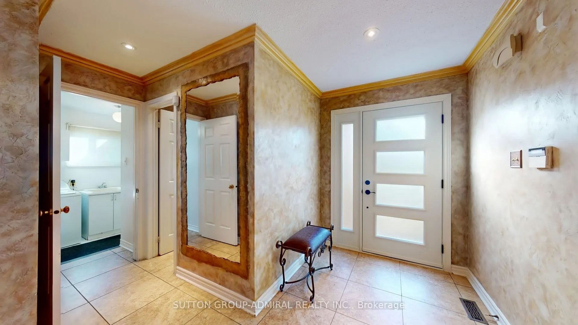 25 Flamingo Road