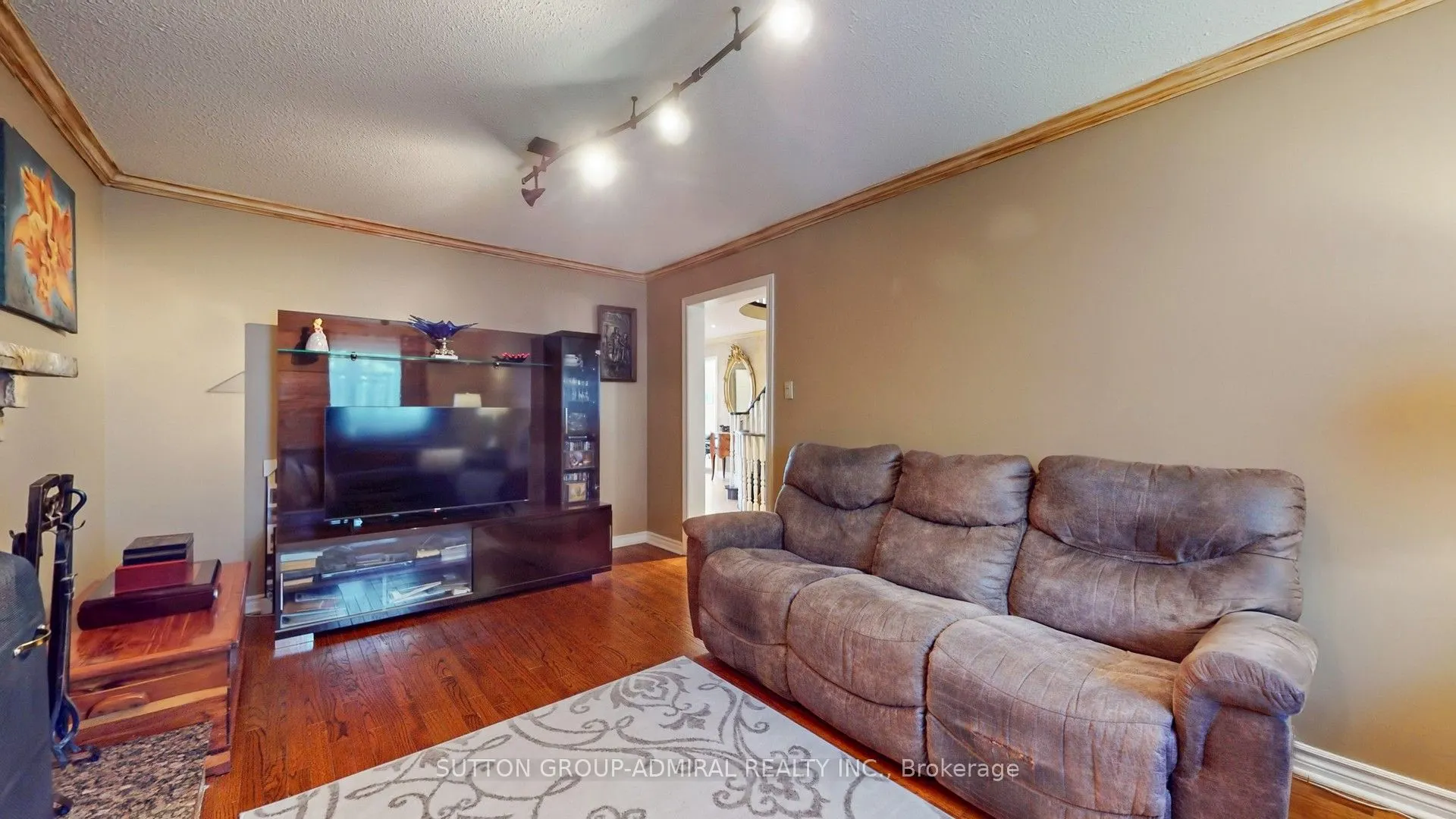 25 Flamingo Road