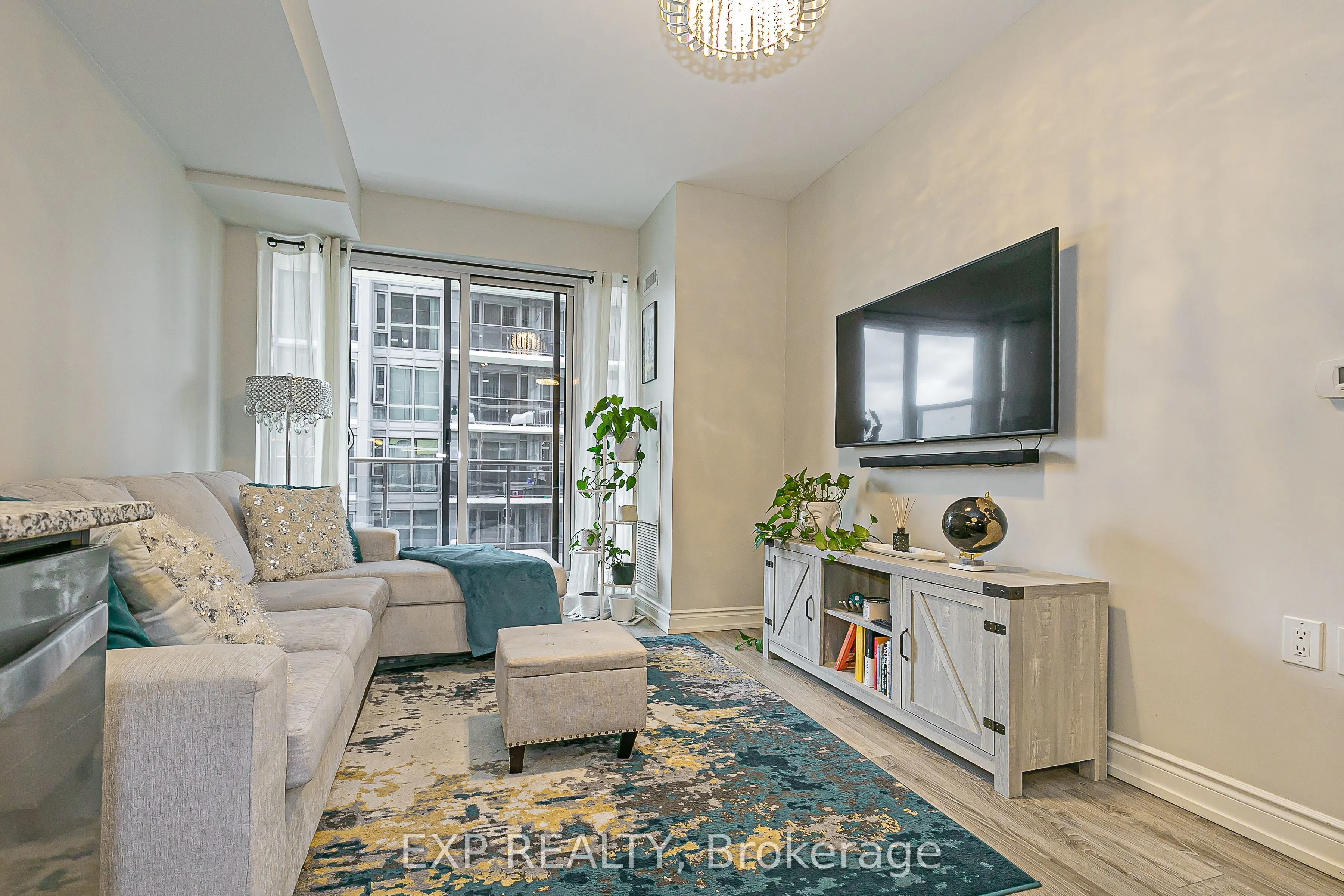 9608 Yonge Street, #1005