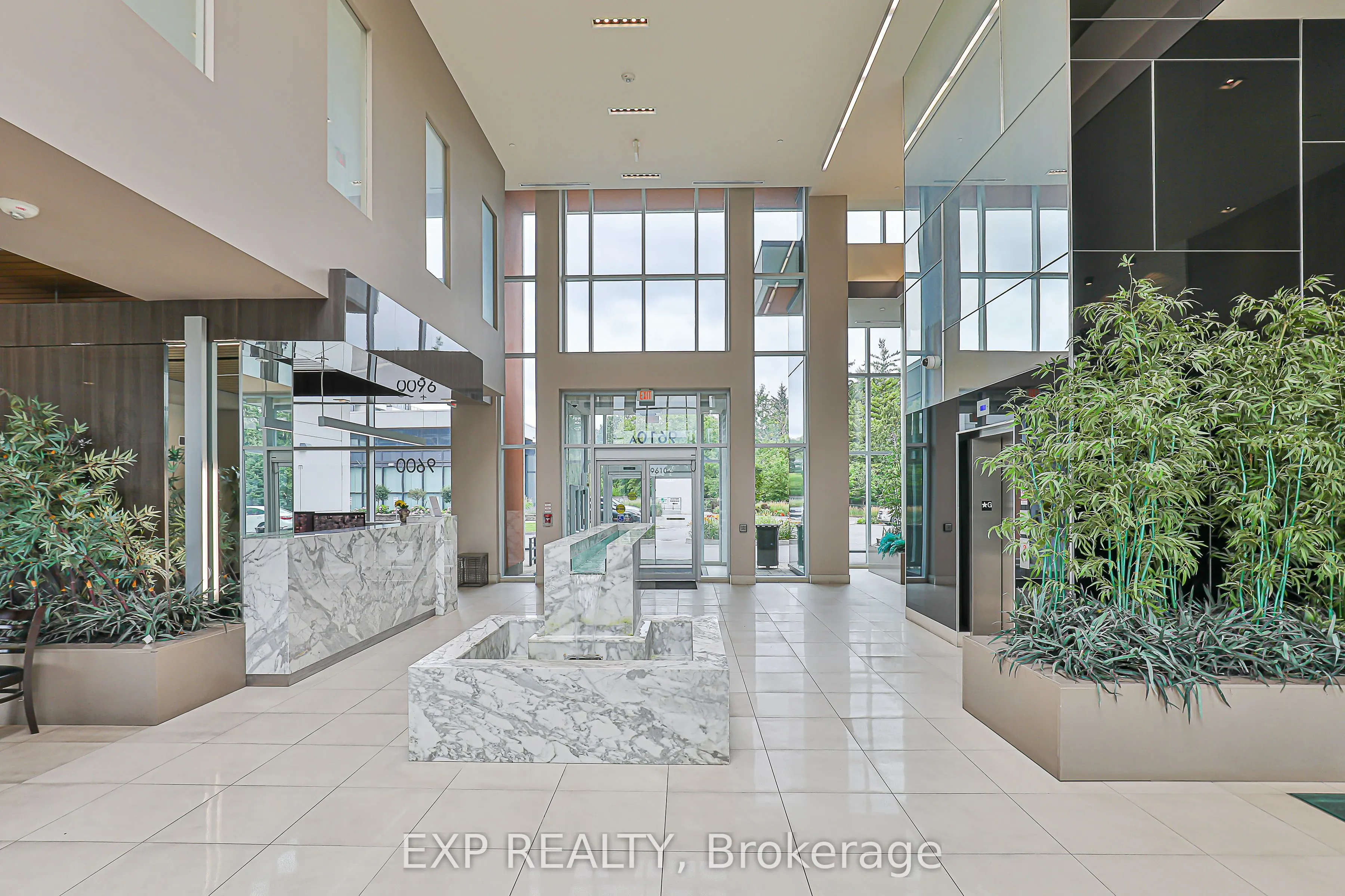9608 Yonge Street, #1005