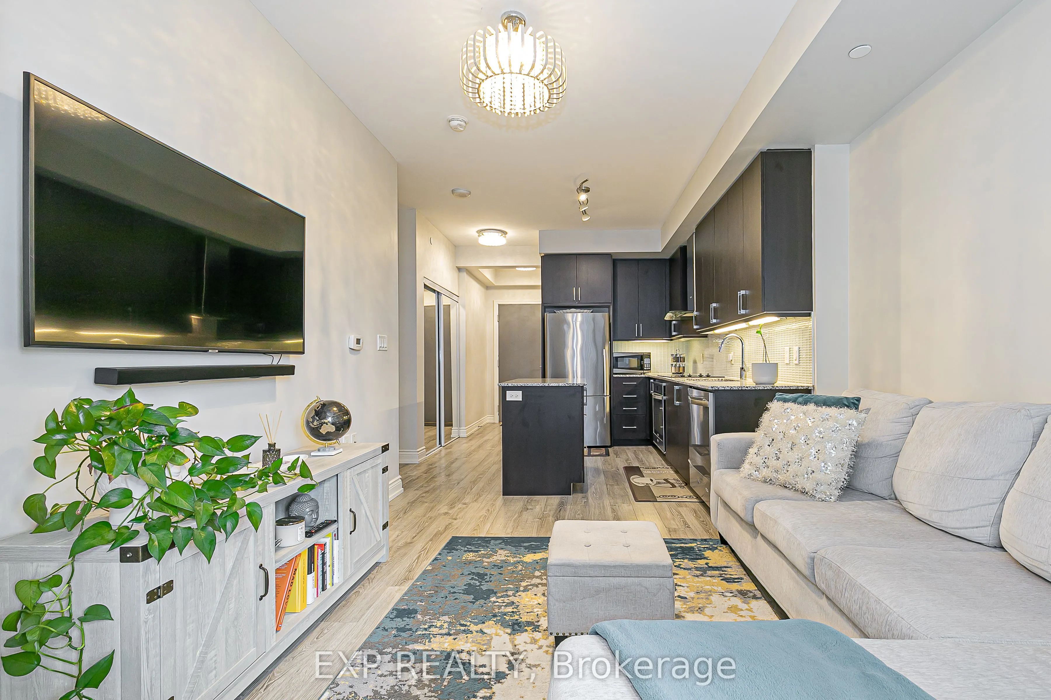 9608 Yonge Street, #1005