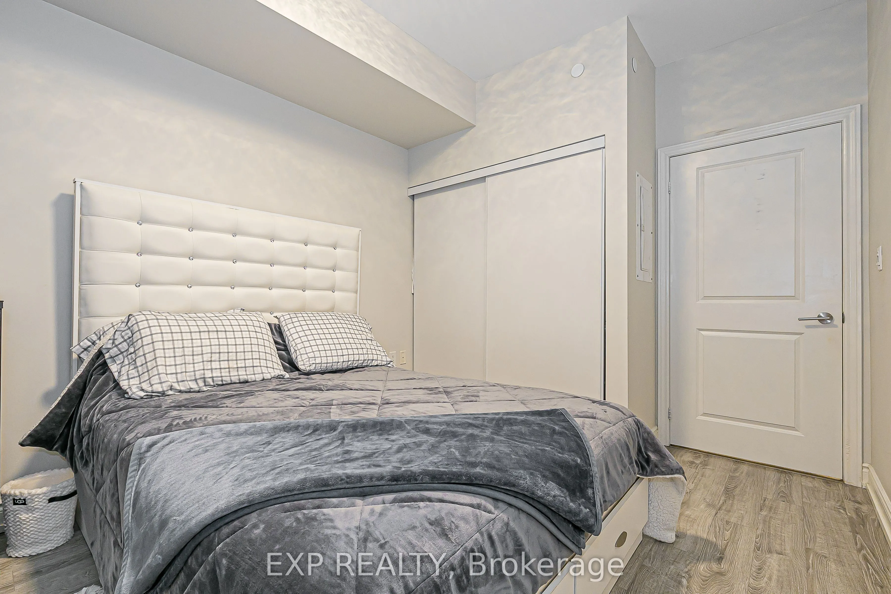 9608 Yonge Street, #1005