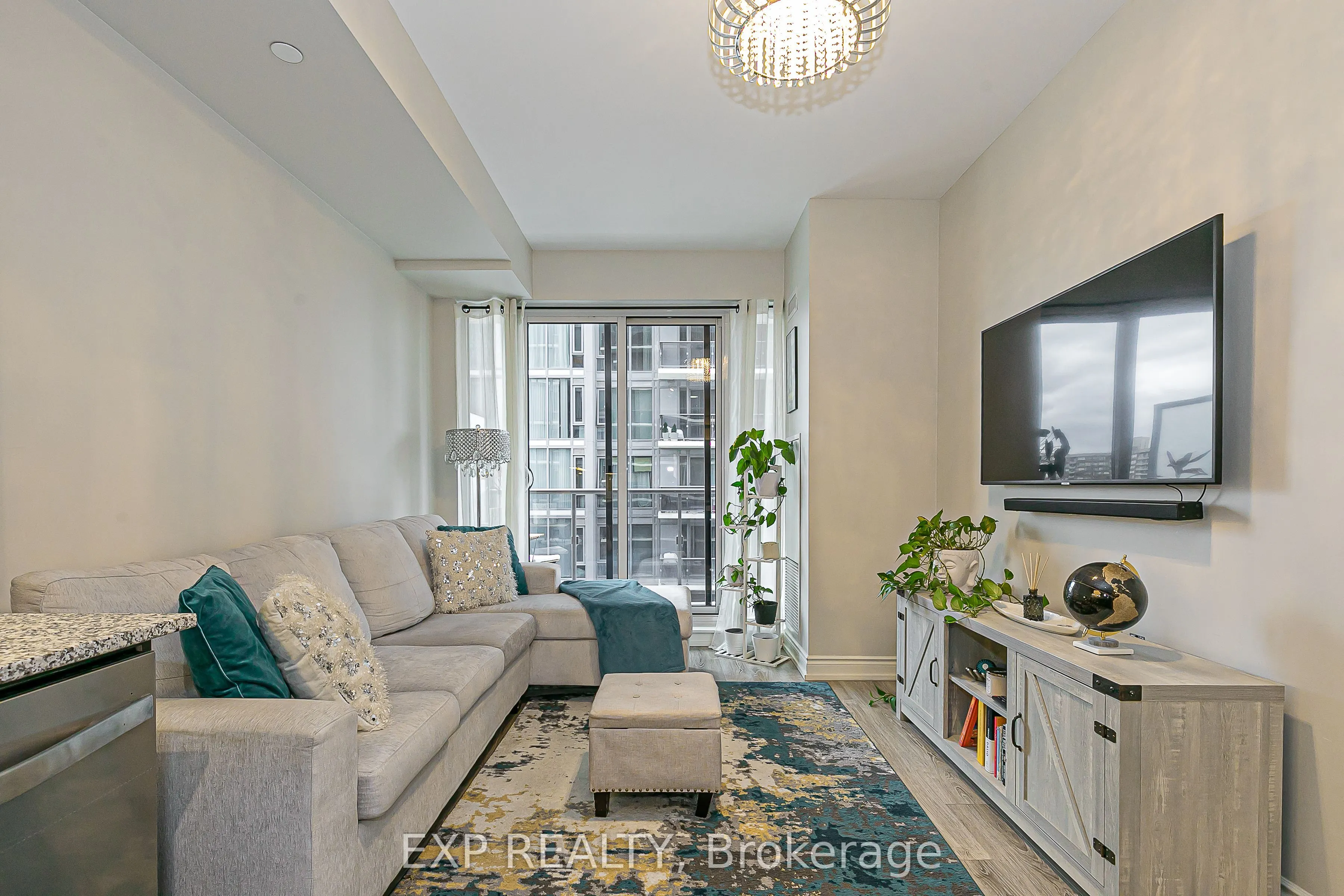 9608 Yonge Street, #1005
