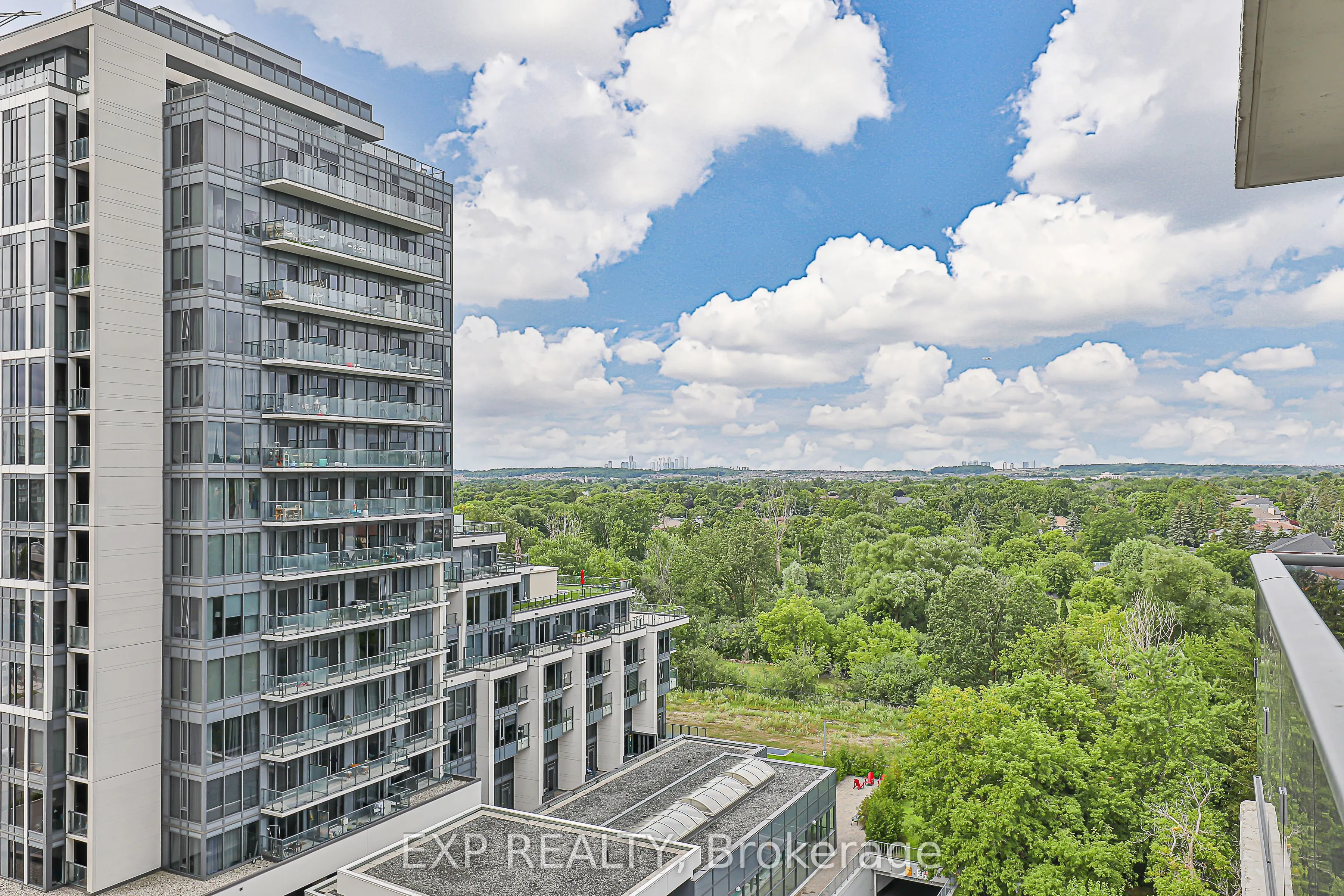9608 Yonge Street, #1005