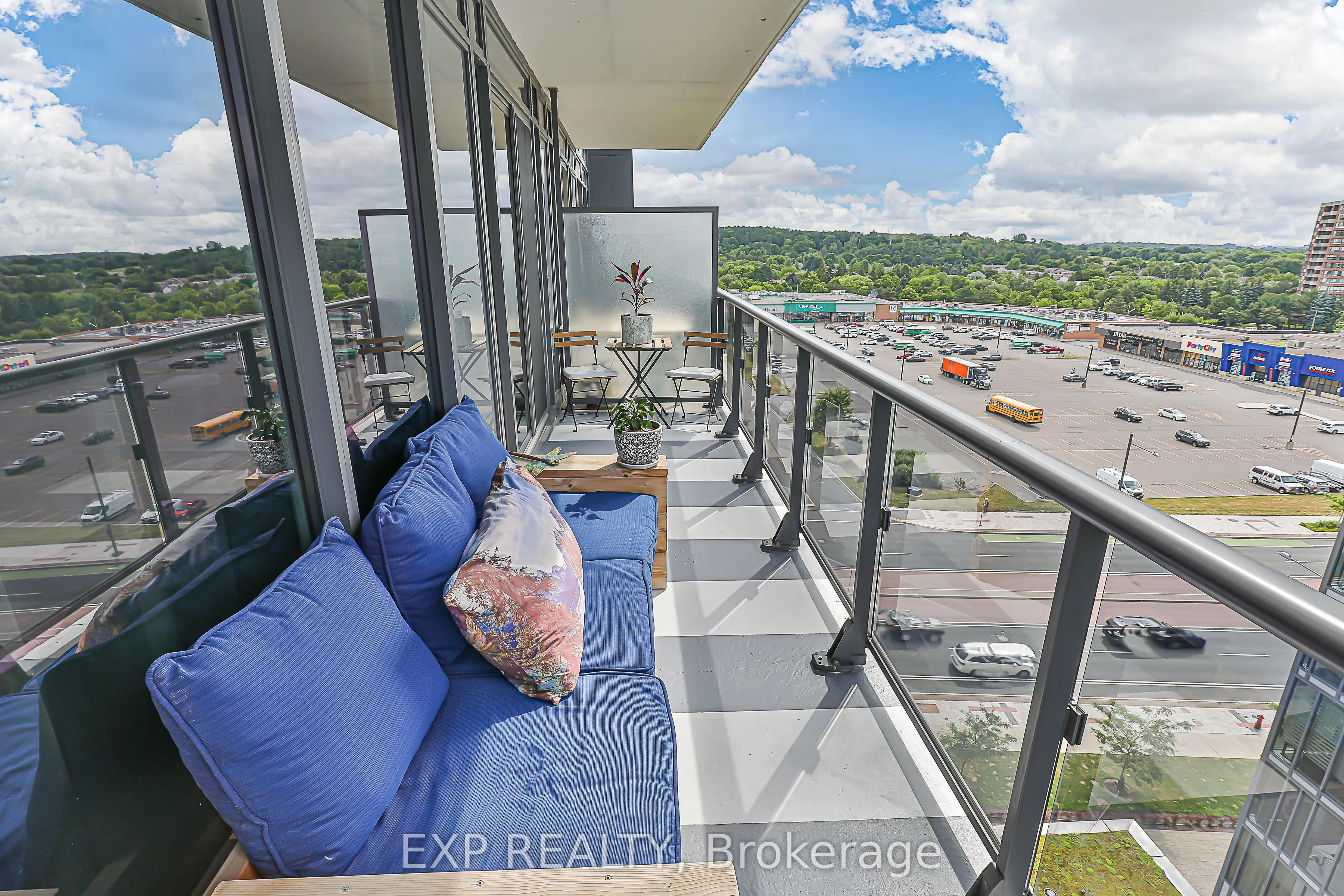 9608 Yonge Street, #1005