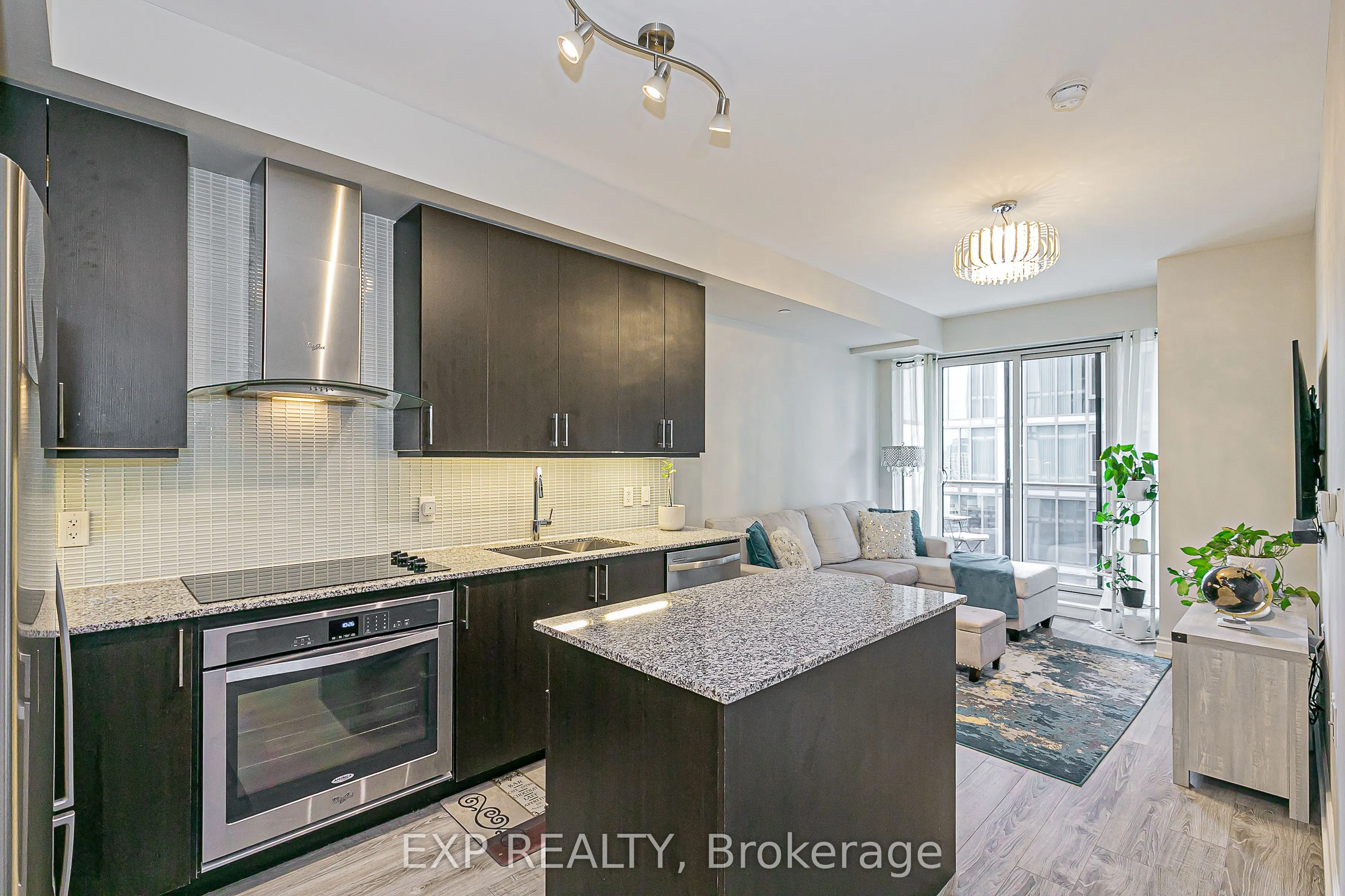 9608 Yonge Street, #1005