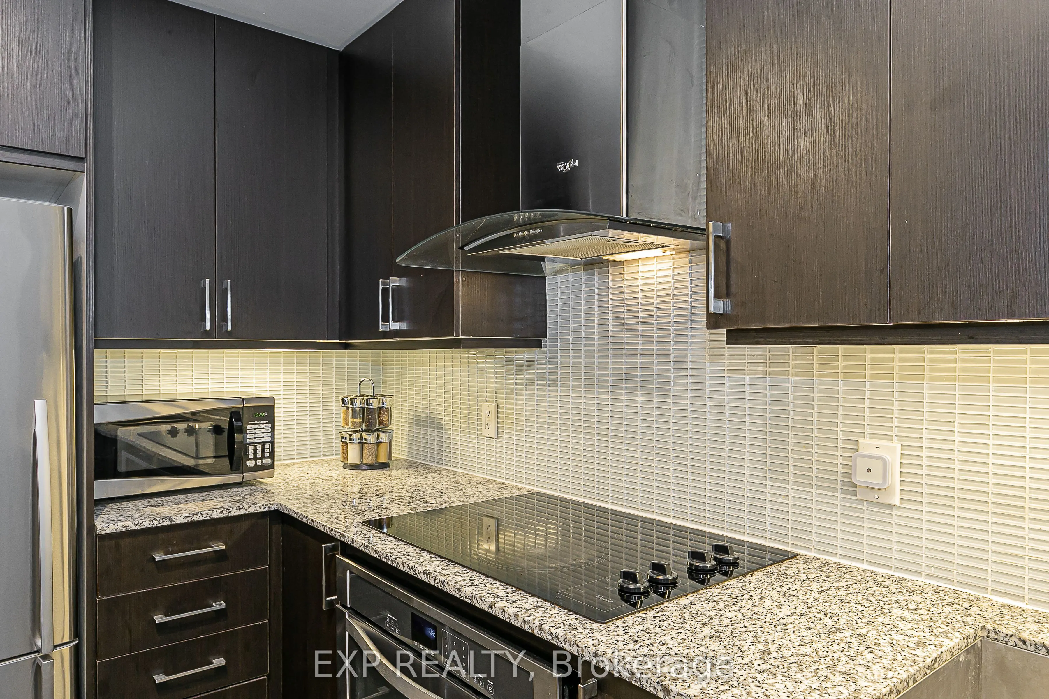 9608 Yonge Street, #1005
