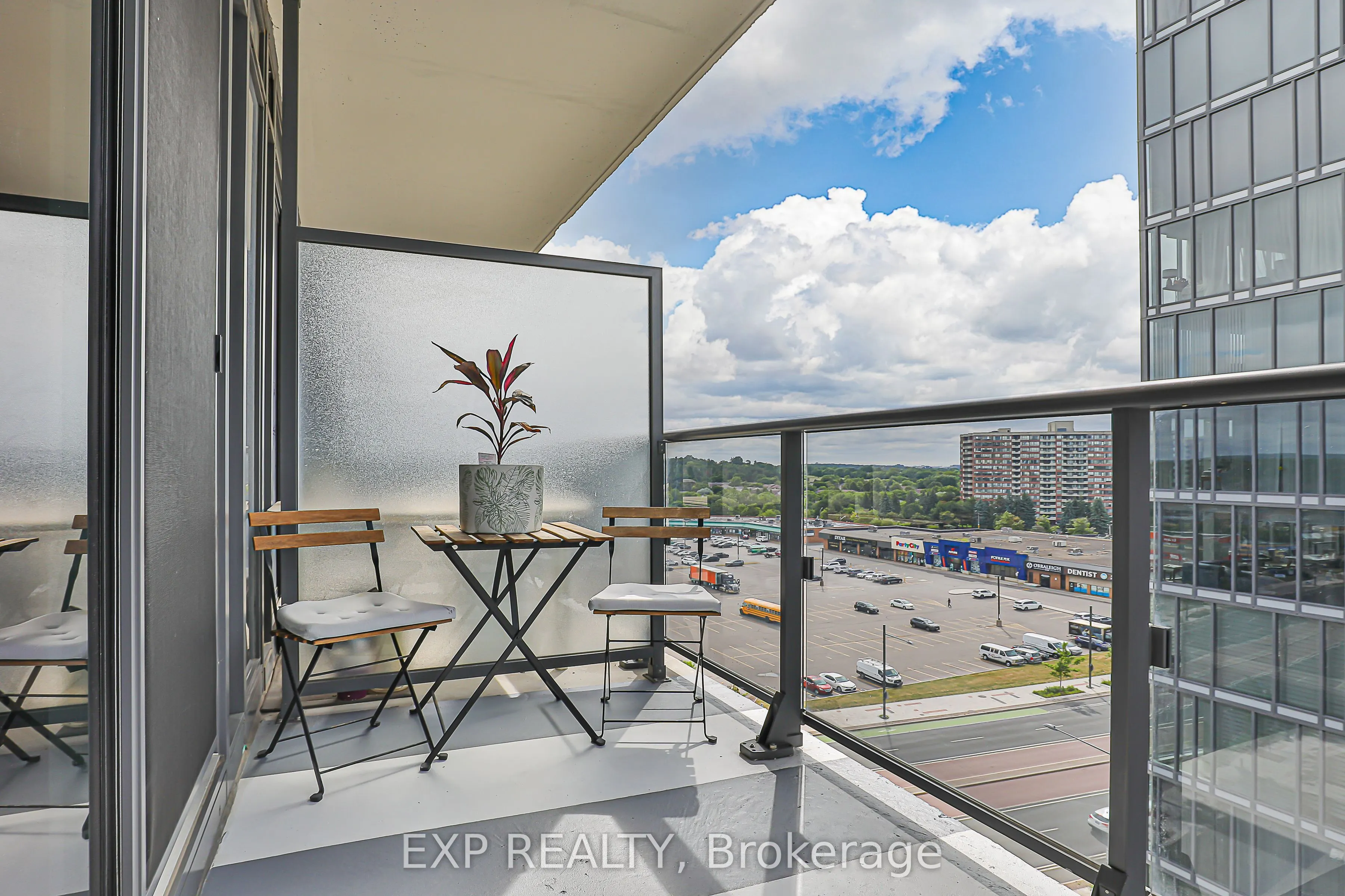 9608 Yonge Street, #1005