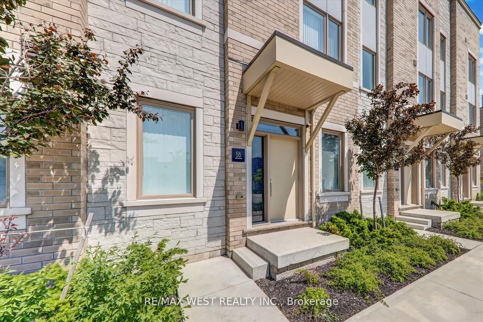 55 Mable Smith Way, #129