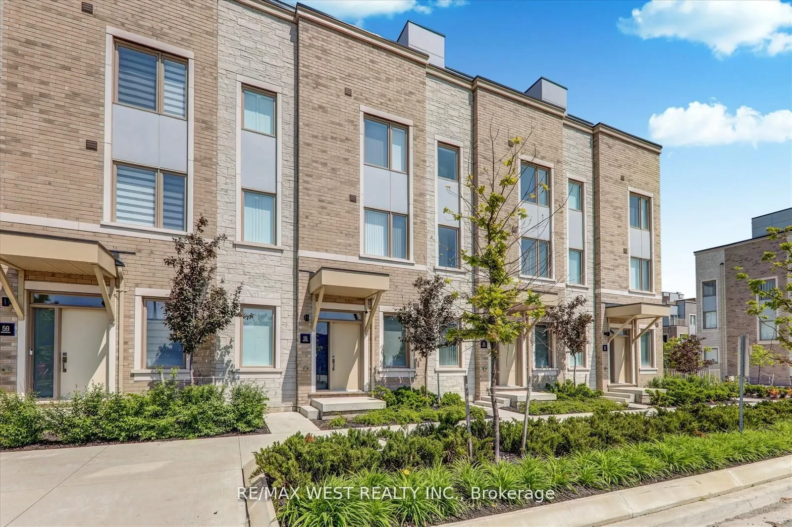 55 Mable Smith Way, #129
