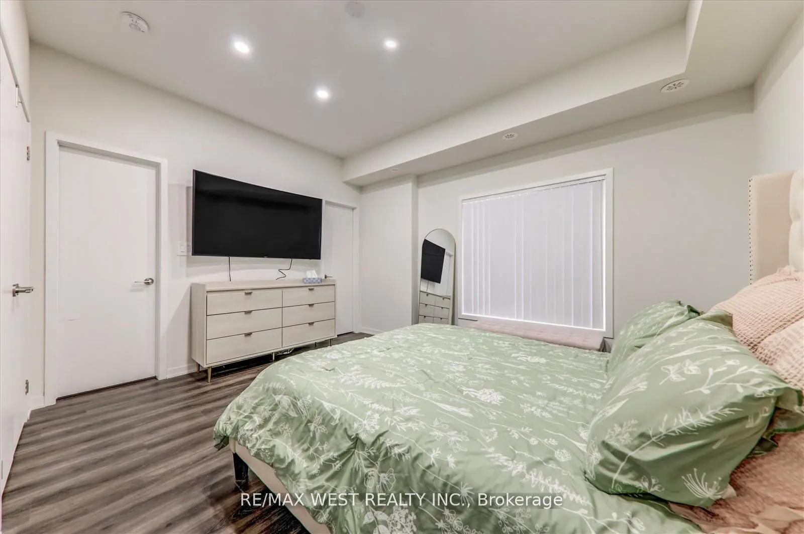 55 Mable Smith Way, #129