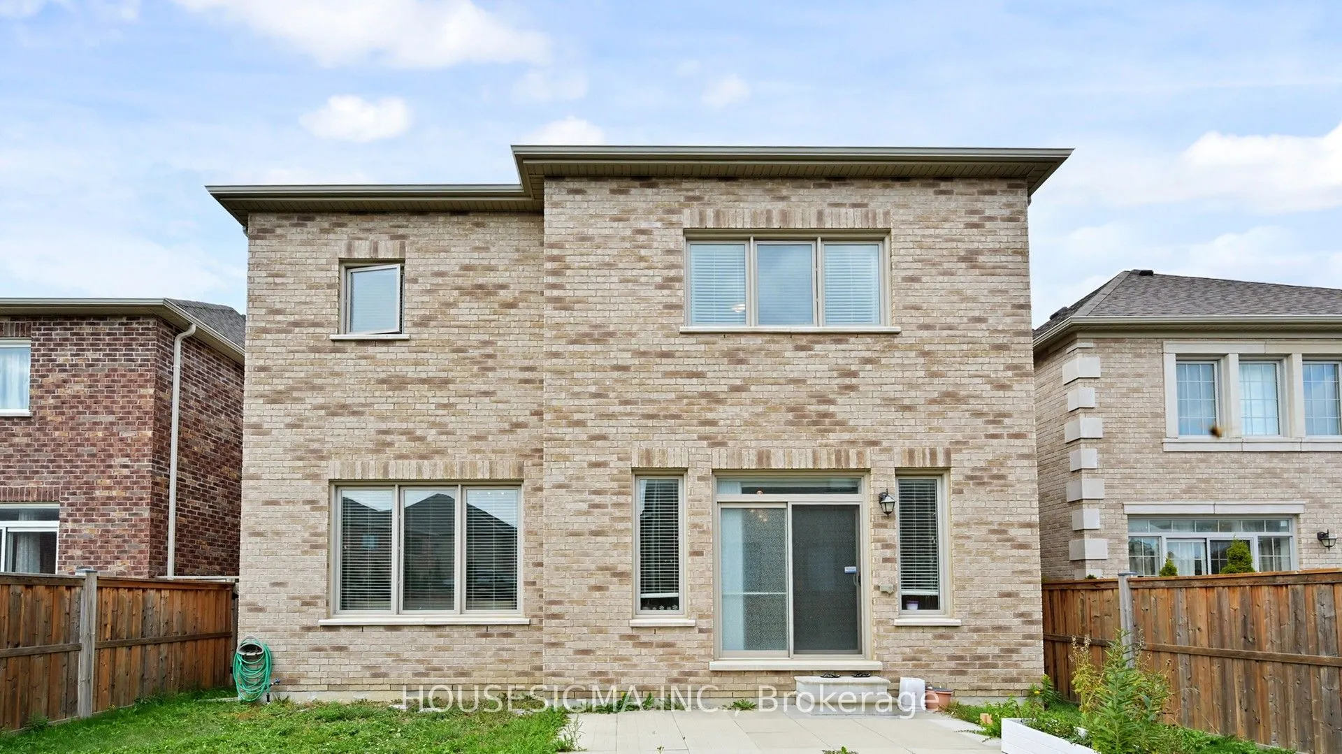 25 Deer Pass Road