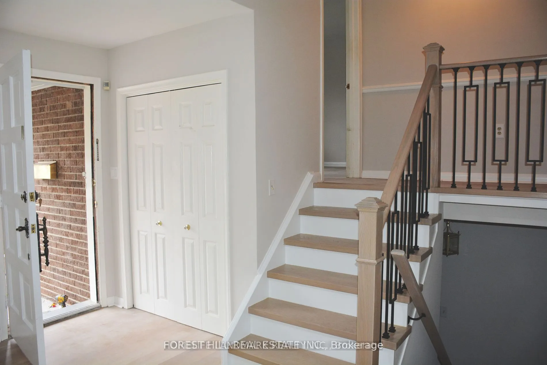 15 Banfield Avenue