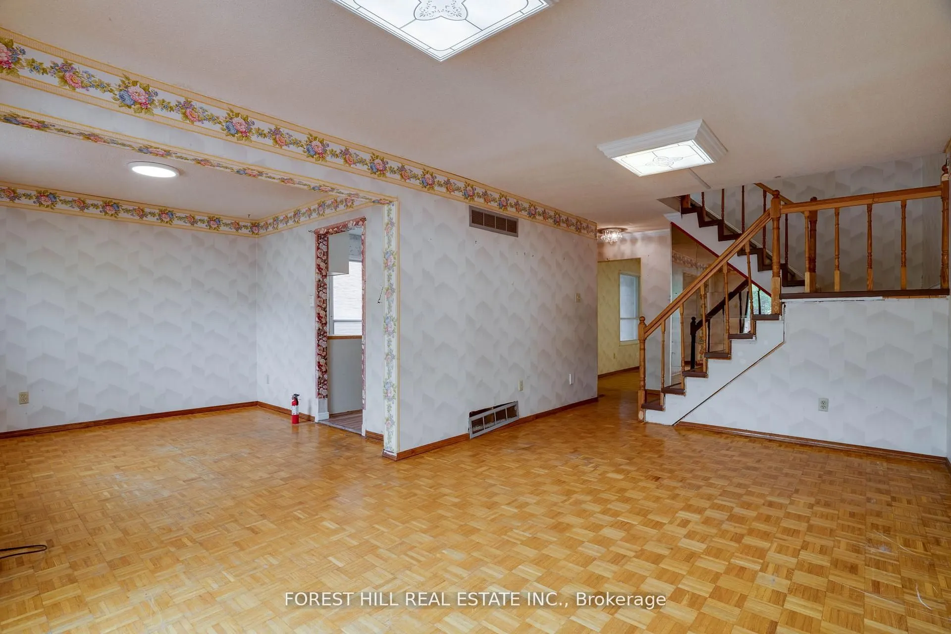 82 Hord Crescent