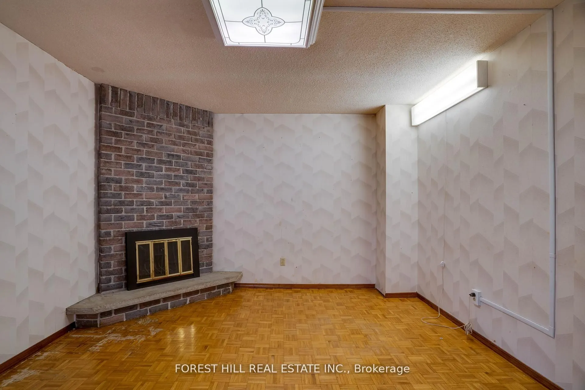 82 Hord Crescent