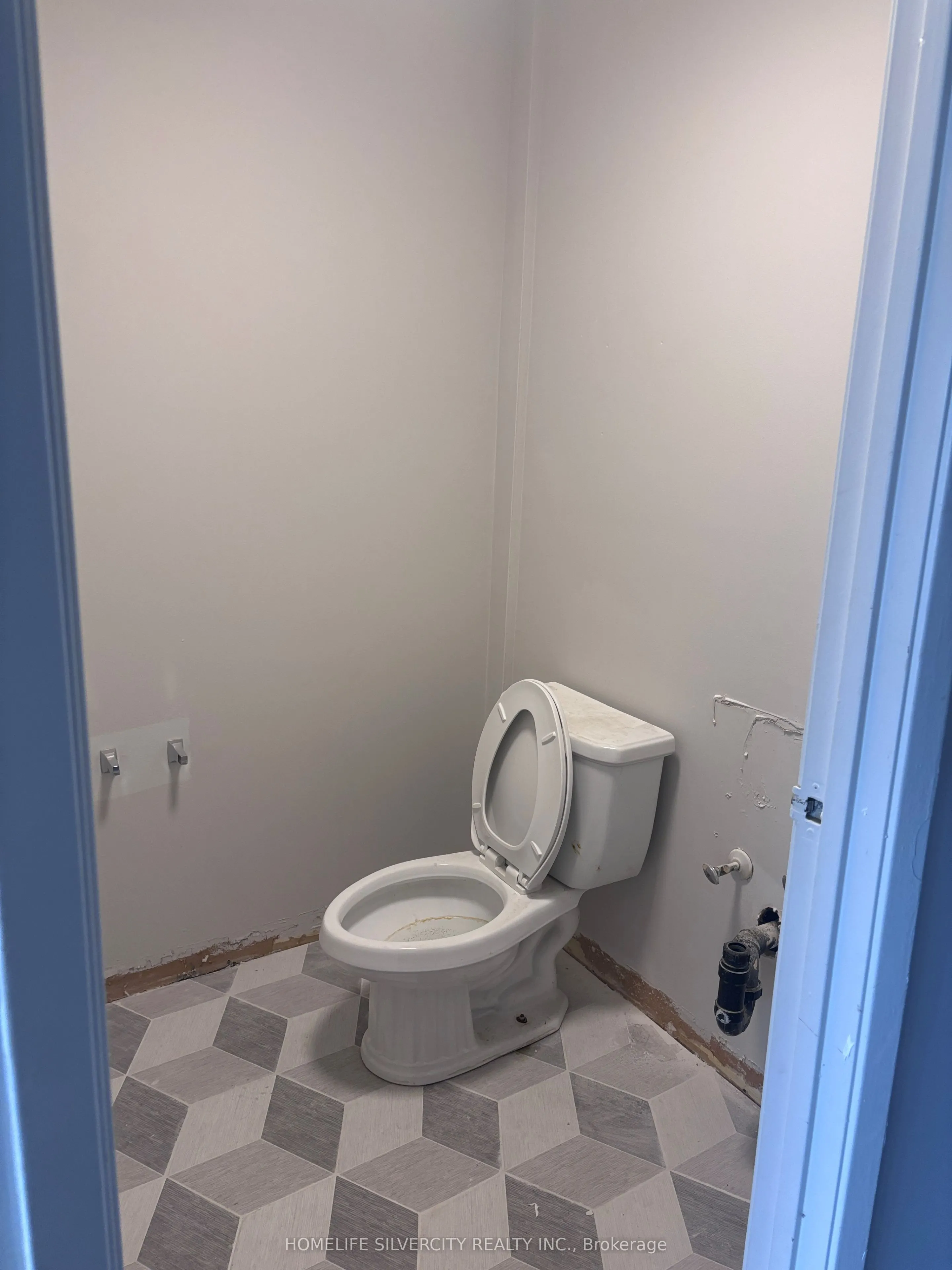 4140 Steeles Avenue W, #3