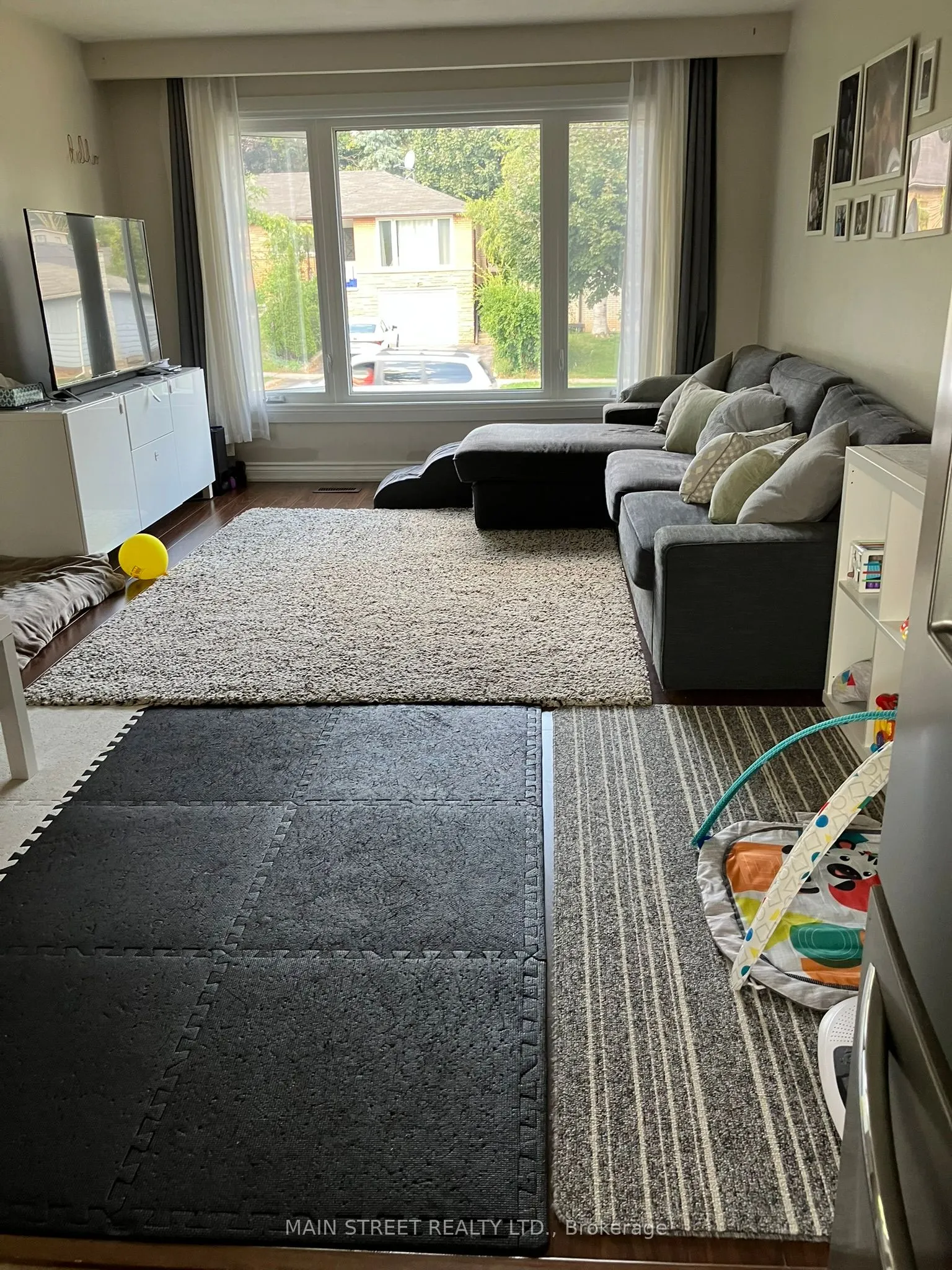 88 KULPIN Avenue, #MAIN FLR