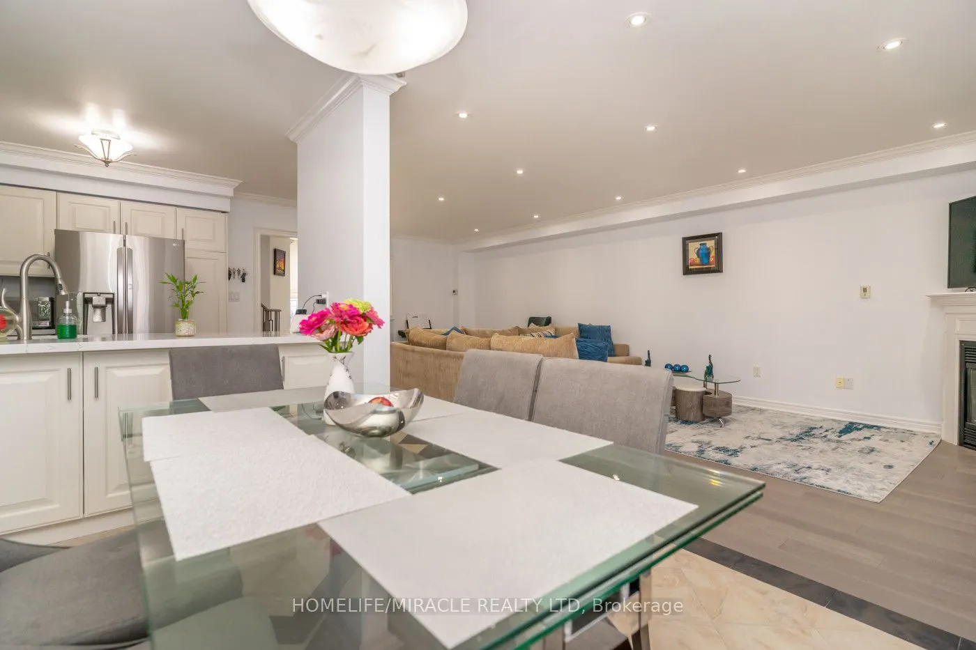 60 Forest Fountain Drive