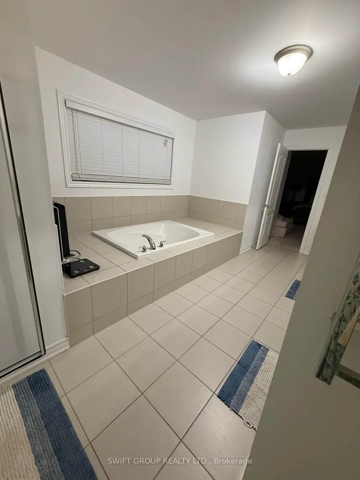 147 Mccann Crescent, #Upper