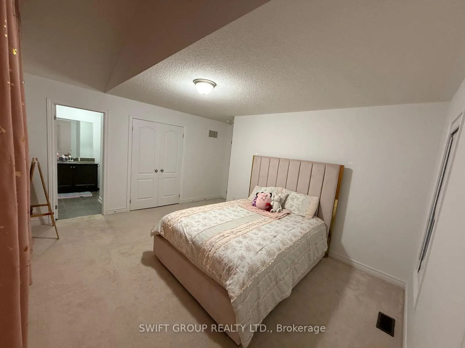 147 Mccann Crescent, #Upper