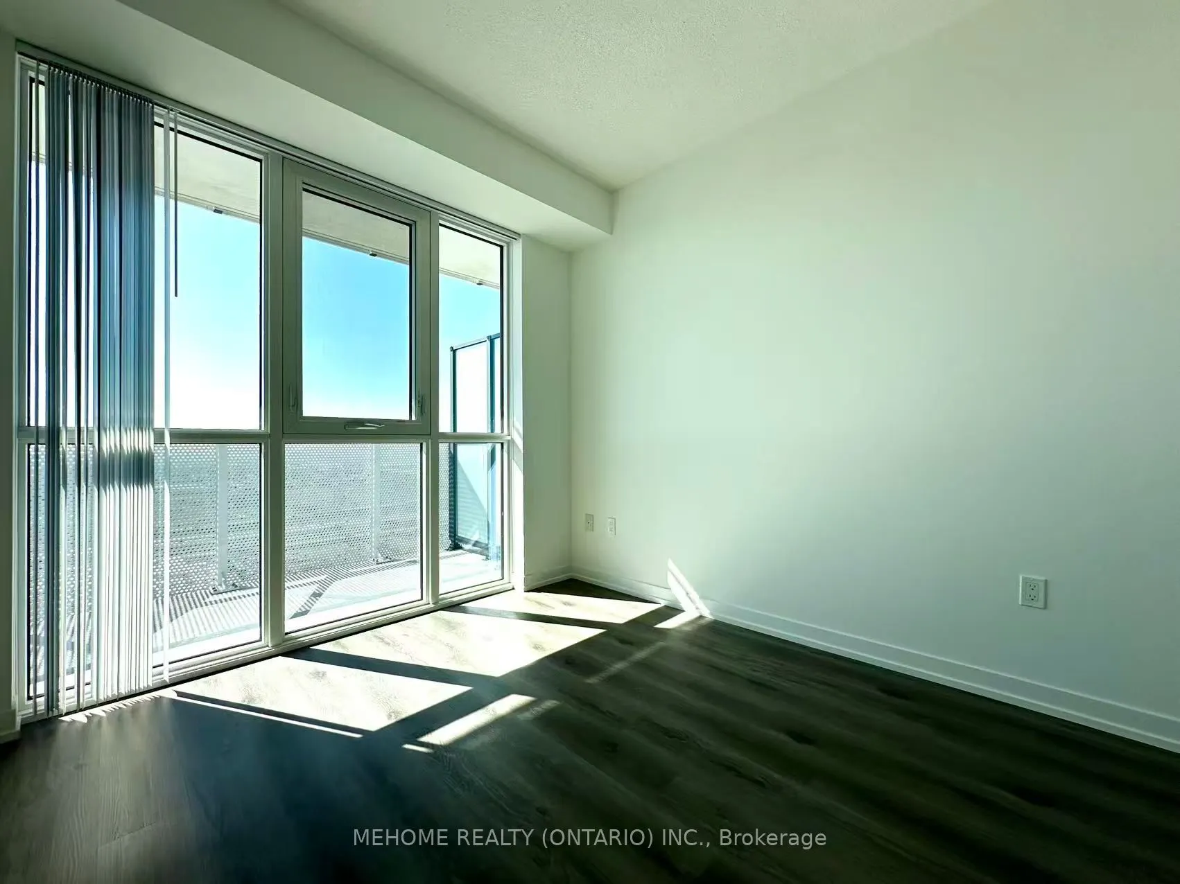 28 Interchange Way, #4211